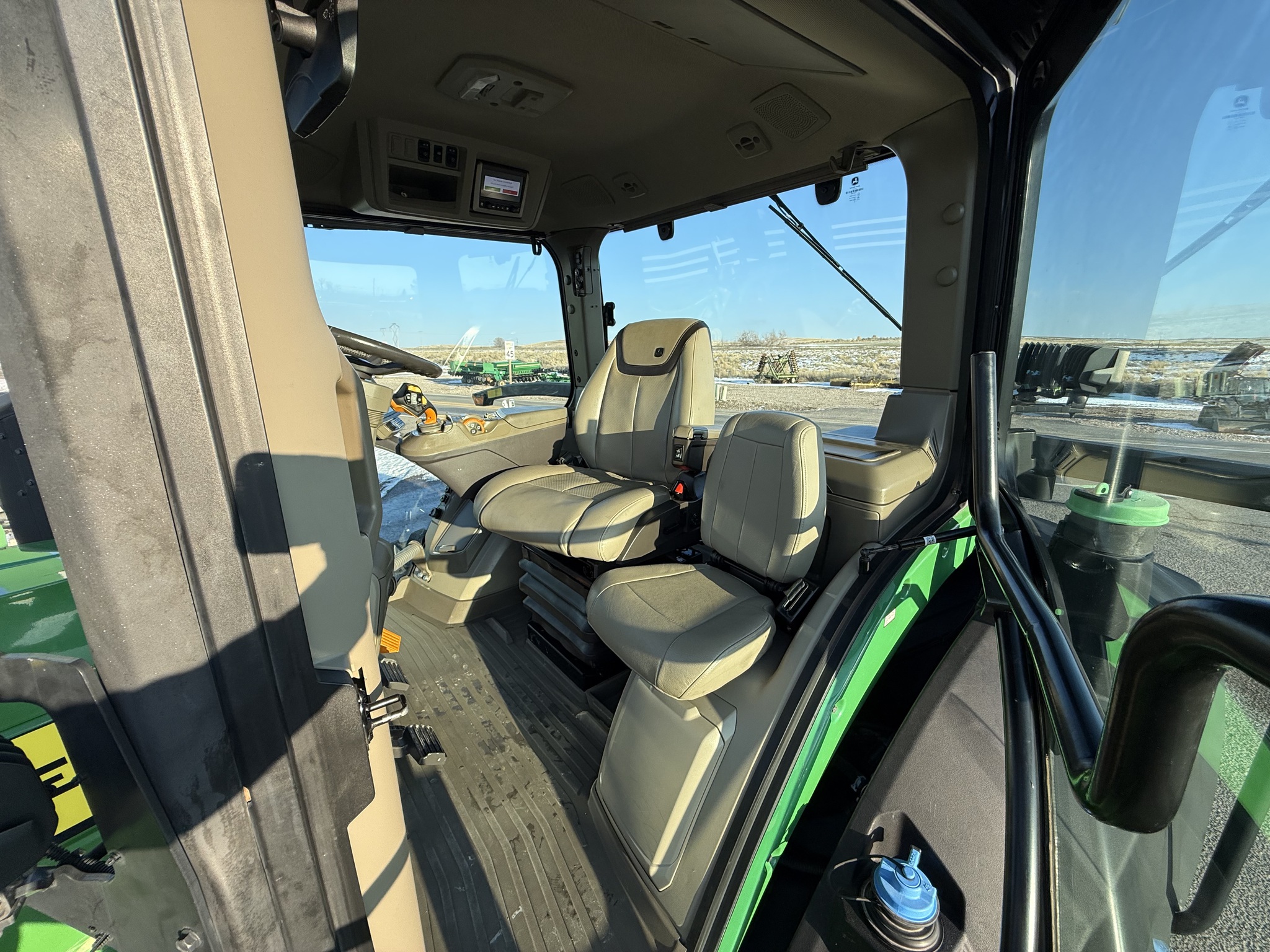 2020 John Deere 8RT 370 Image 9