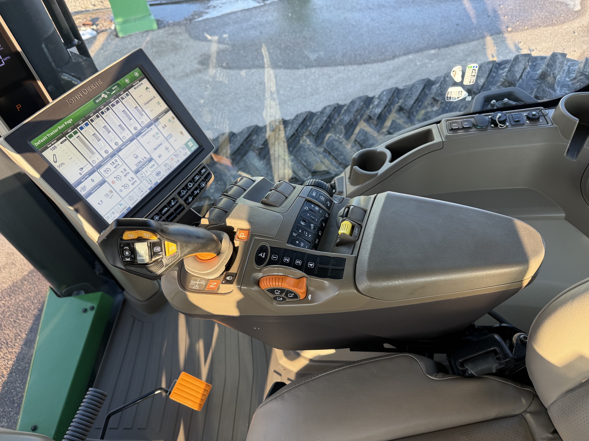 2020 John Deere 8RT 370 Image 13