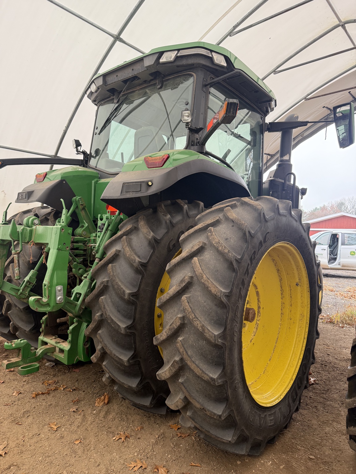 2020 John Deere 8R 230 Image 4
