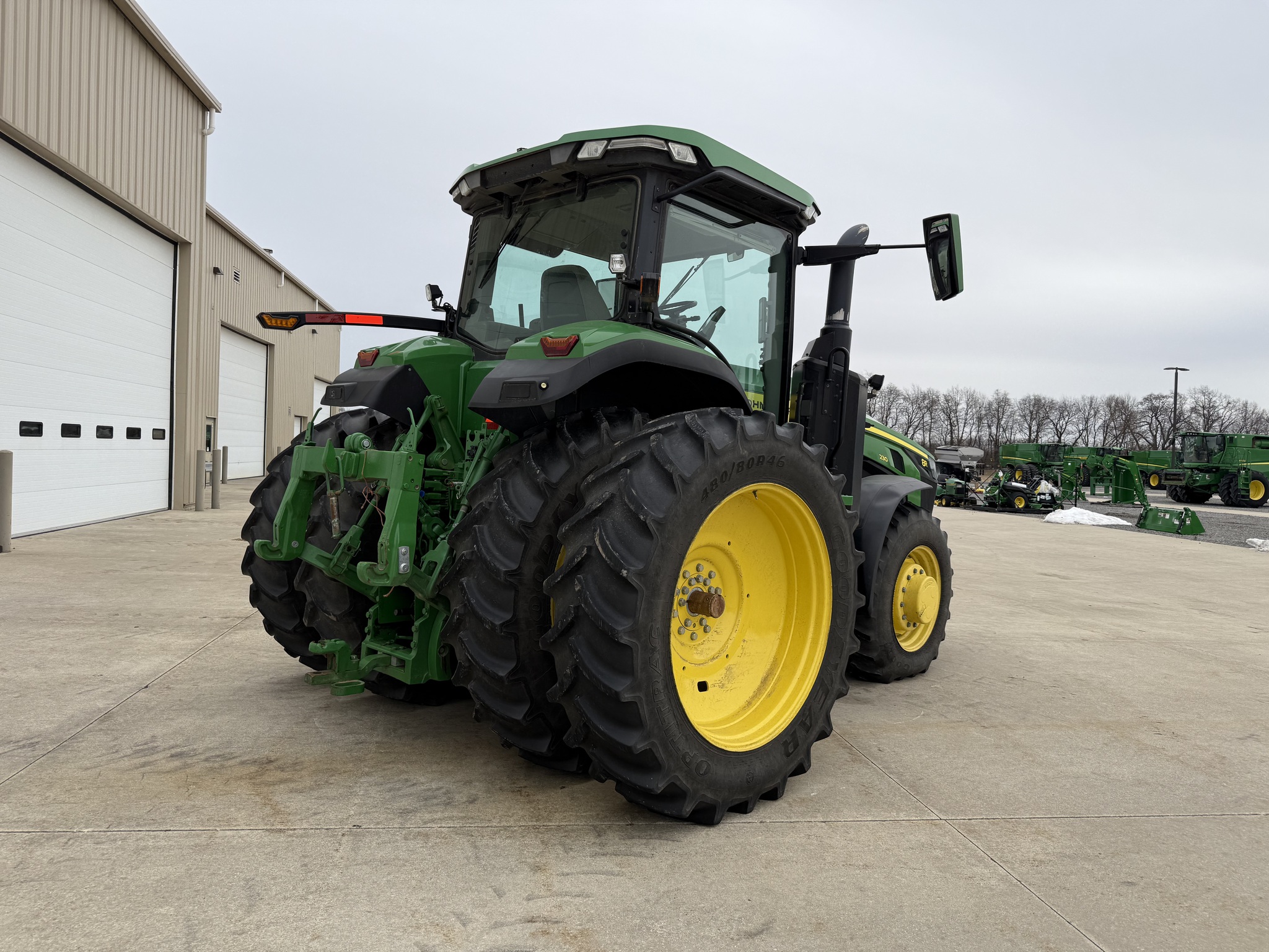 2020 John Deere 8R 230 Image 3