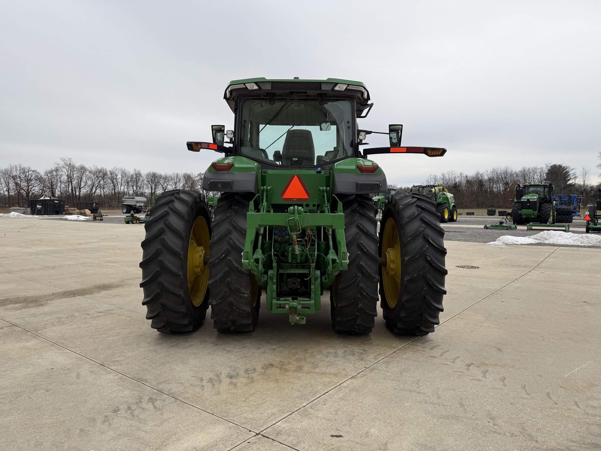 2020 John Deere 8R 230 Image 4