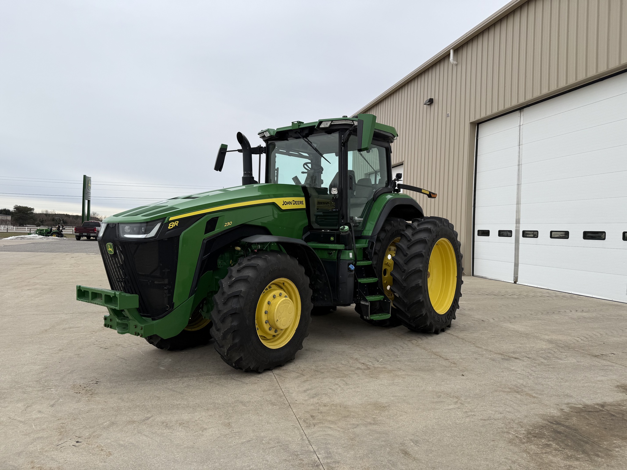 2020 John Deere 8R 230 Image 7