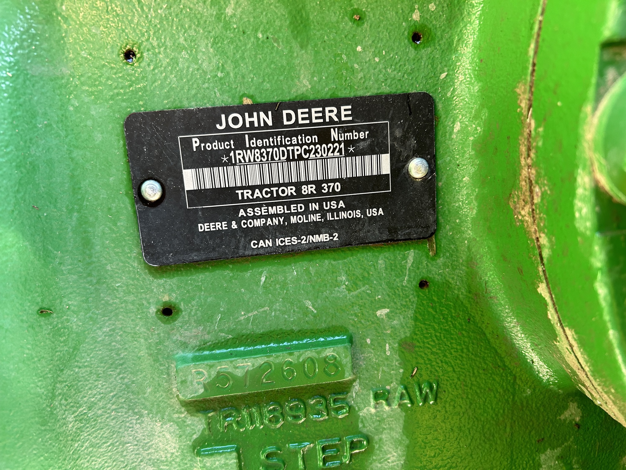  2023 John Deere 8R 370 at Heritage Tractor in Pittsburg, KS