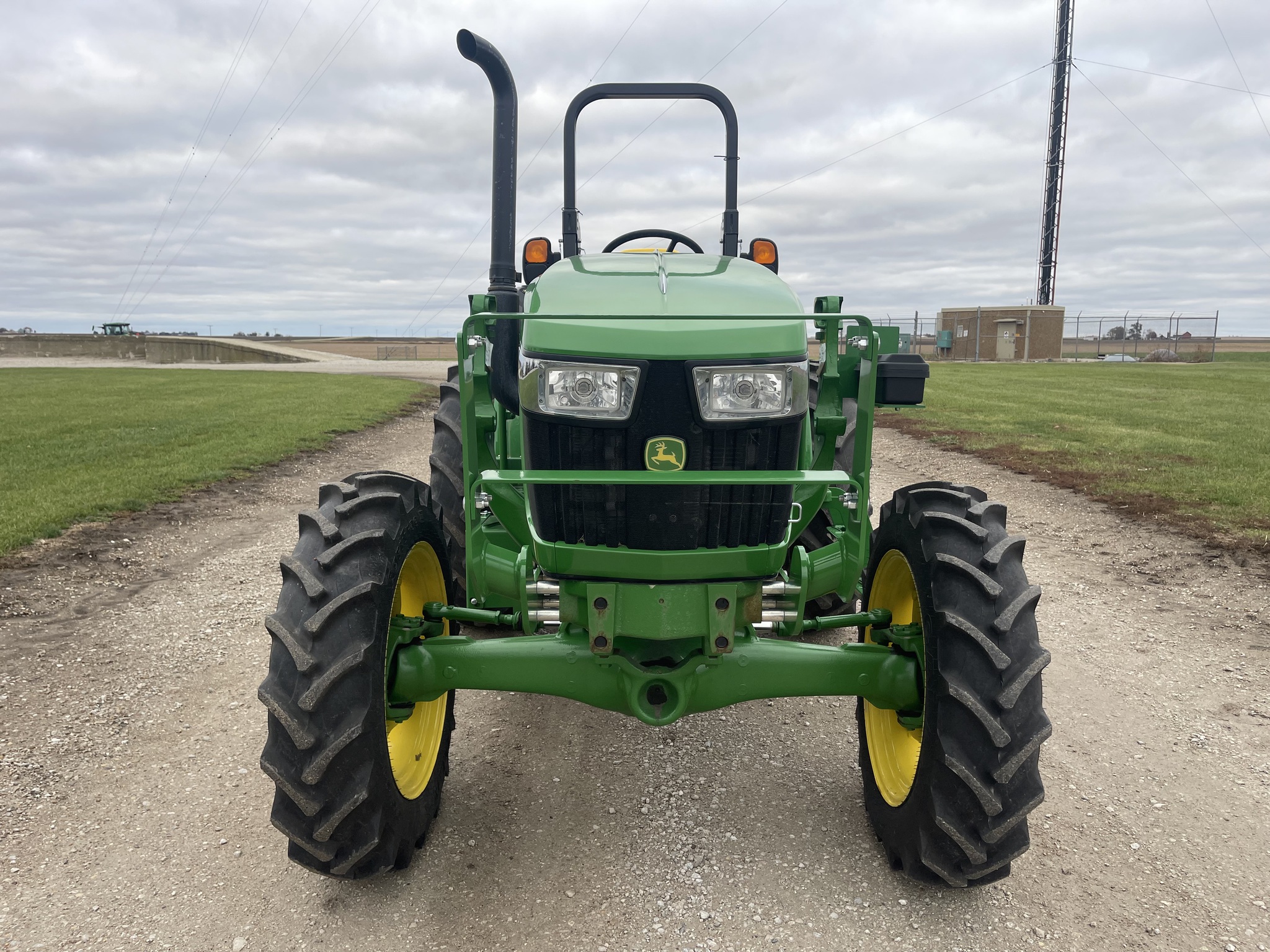 2022 John Deere 5045E at Heritage Tractor in Roanoke, IL