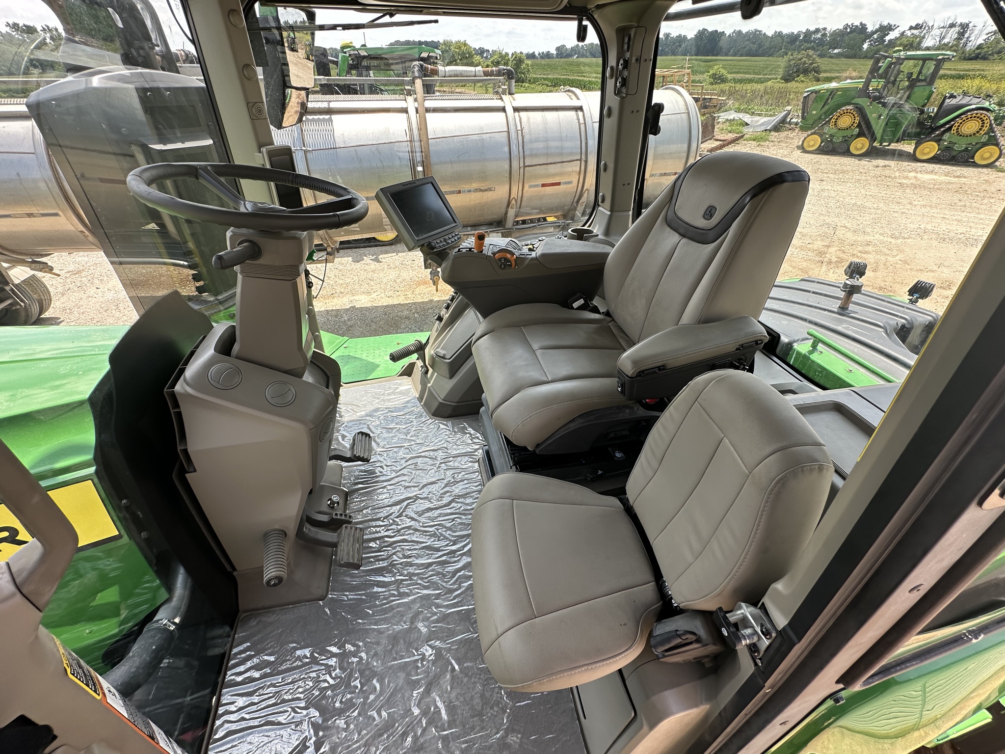 2023 John Deere 9RX 640 Image 9