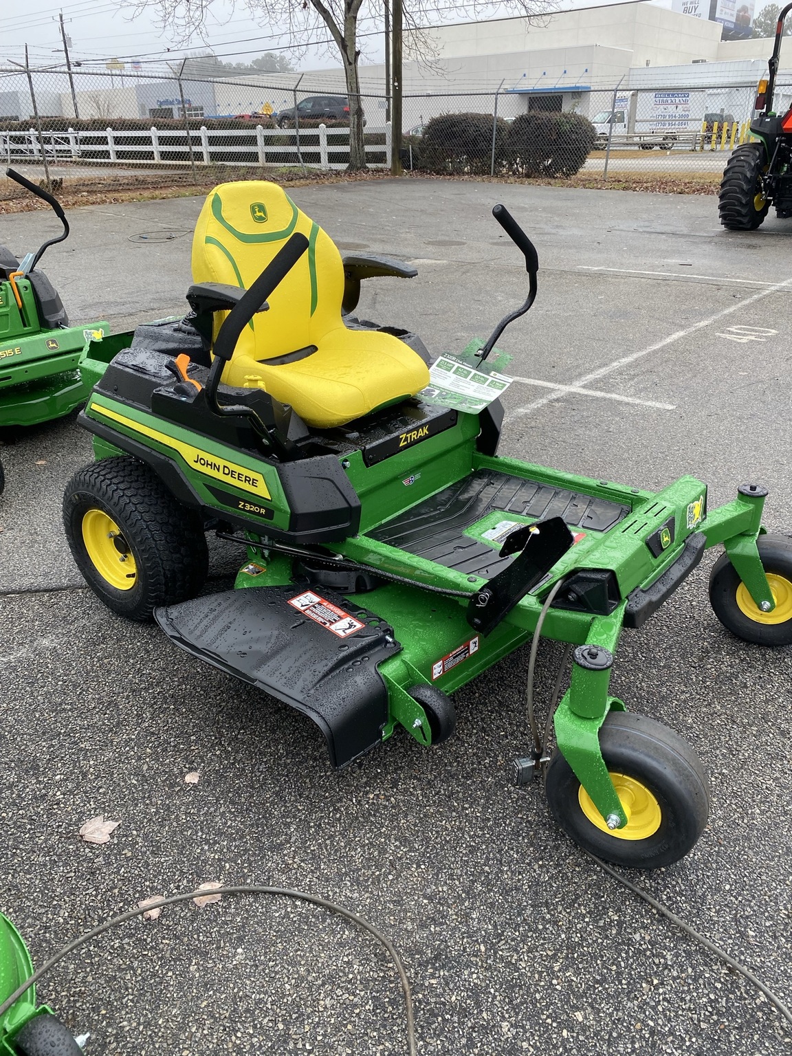 2025 John Deere Z320R Image 2