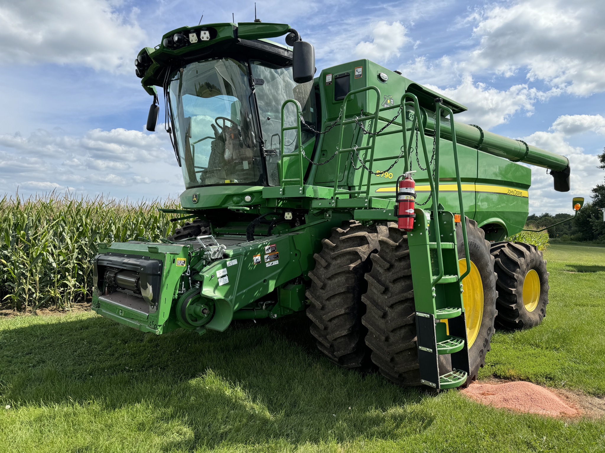  2022 John Deere S790 at Heritage Tractor in Mendota, IL