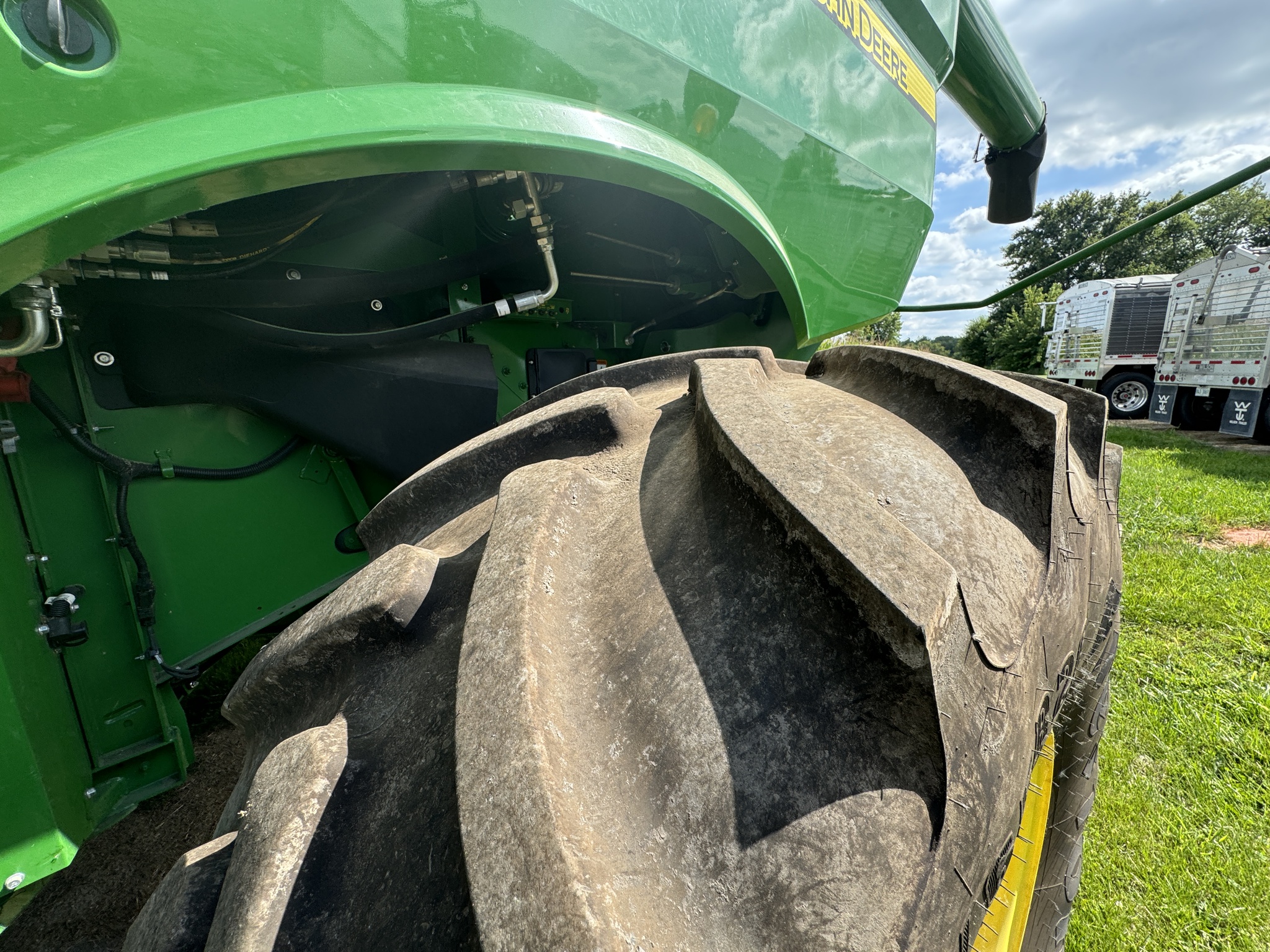  2022 John Deere S790 at Heritage Tractor in Mendota, IL