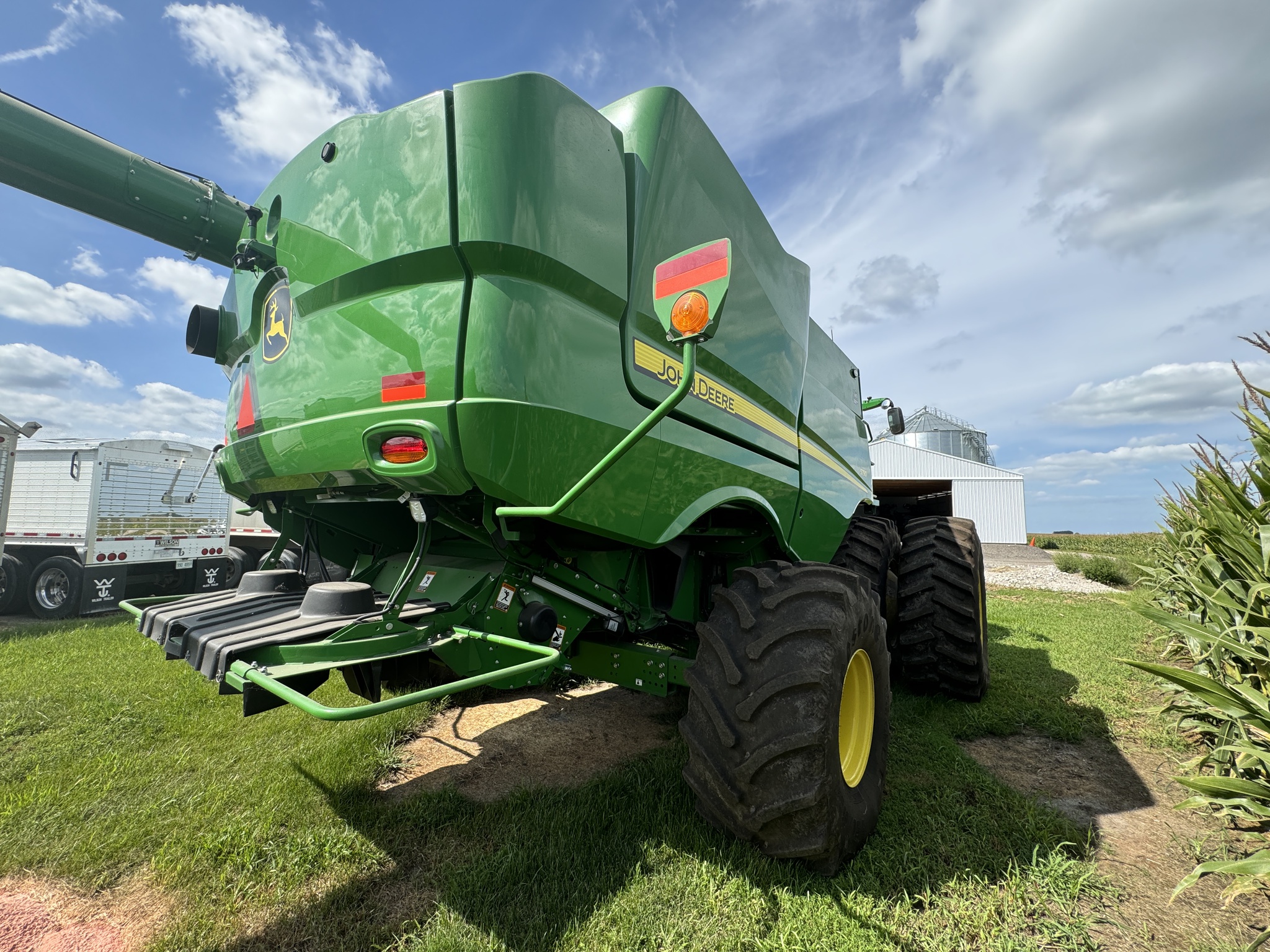  2022 John Deere S790 at Heritage Tractor in Mendota, IL