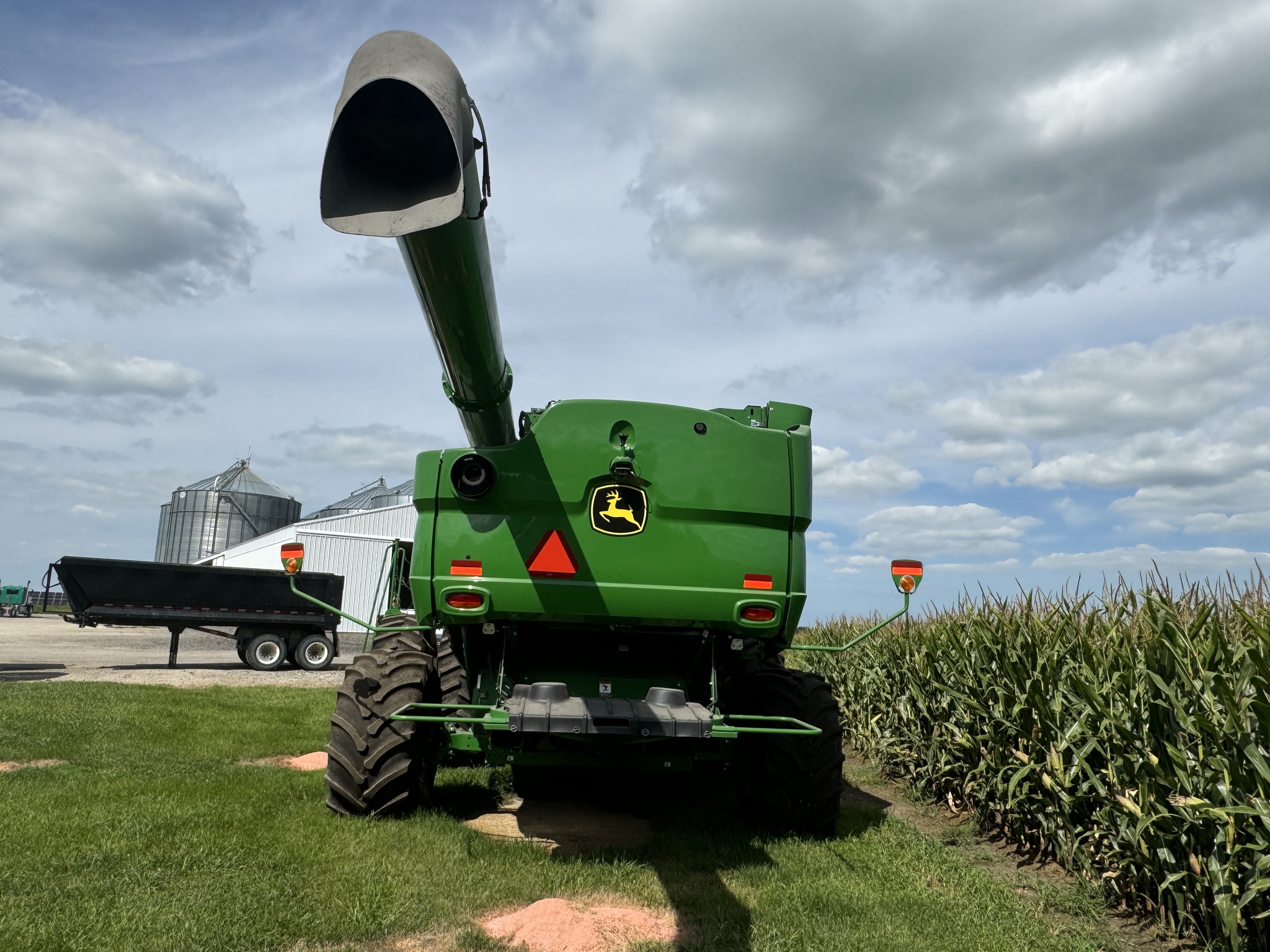  2022 John Deere S790 at Heritage Tractor in Mendota, IL