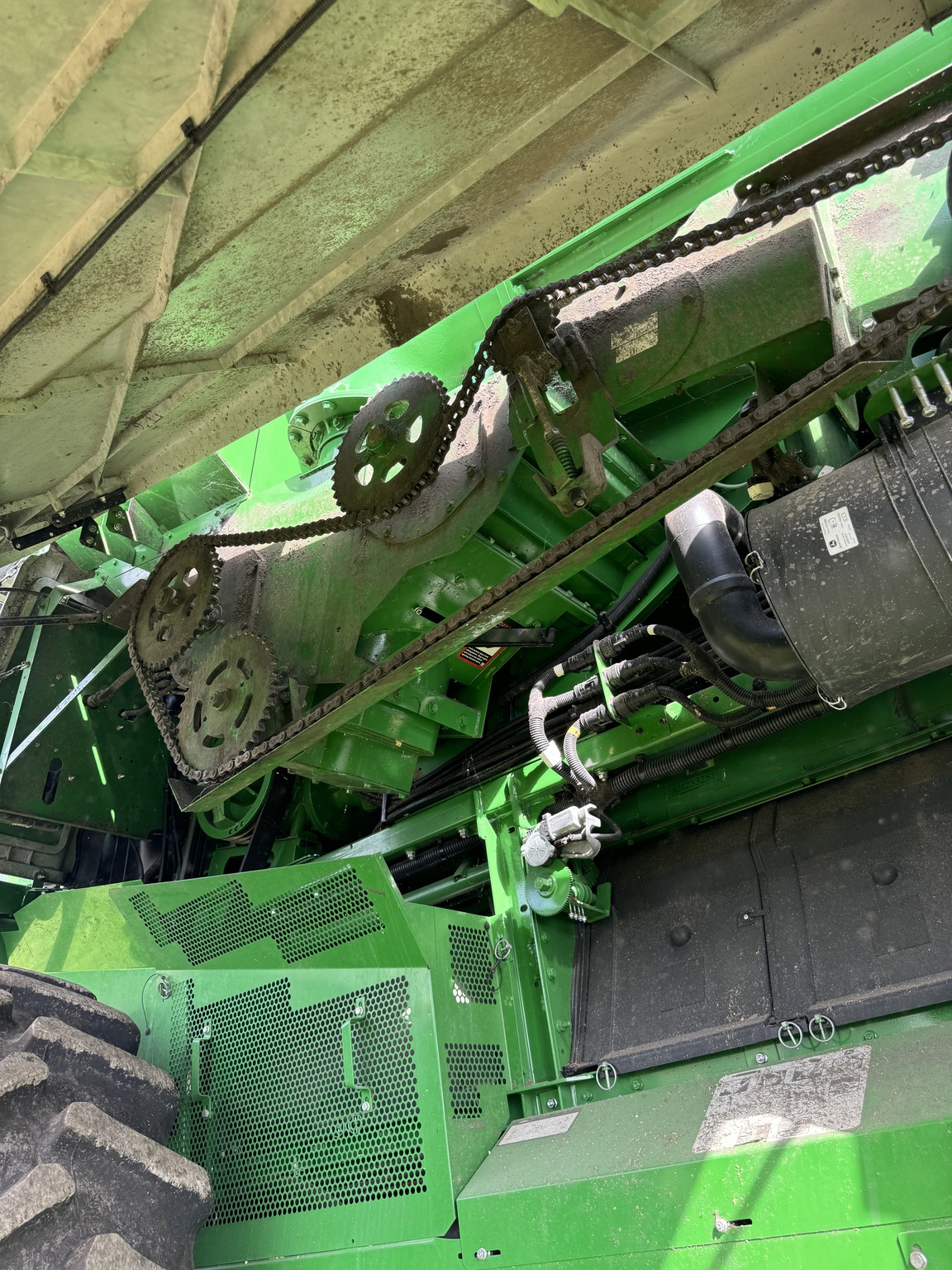  2022 John Deere S790 at Heritage Tractor in Mendota, IL