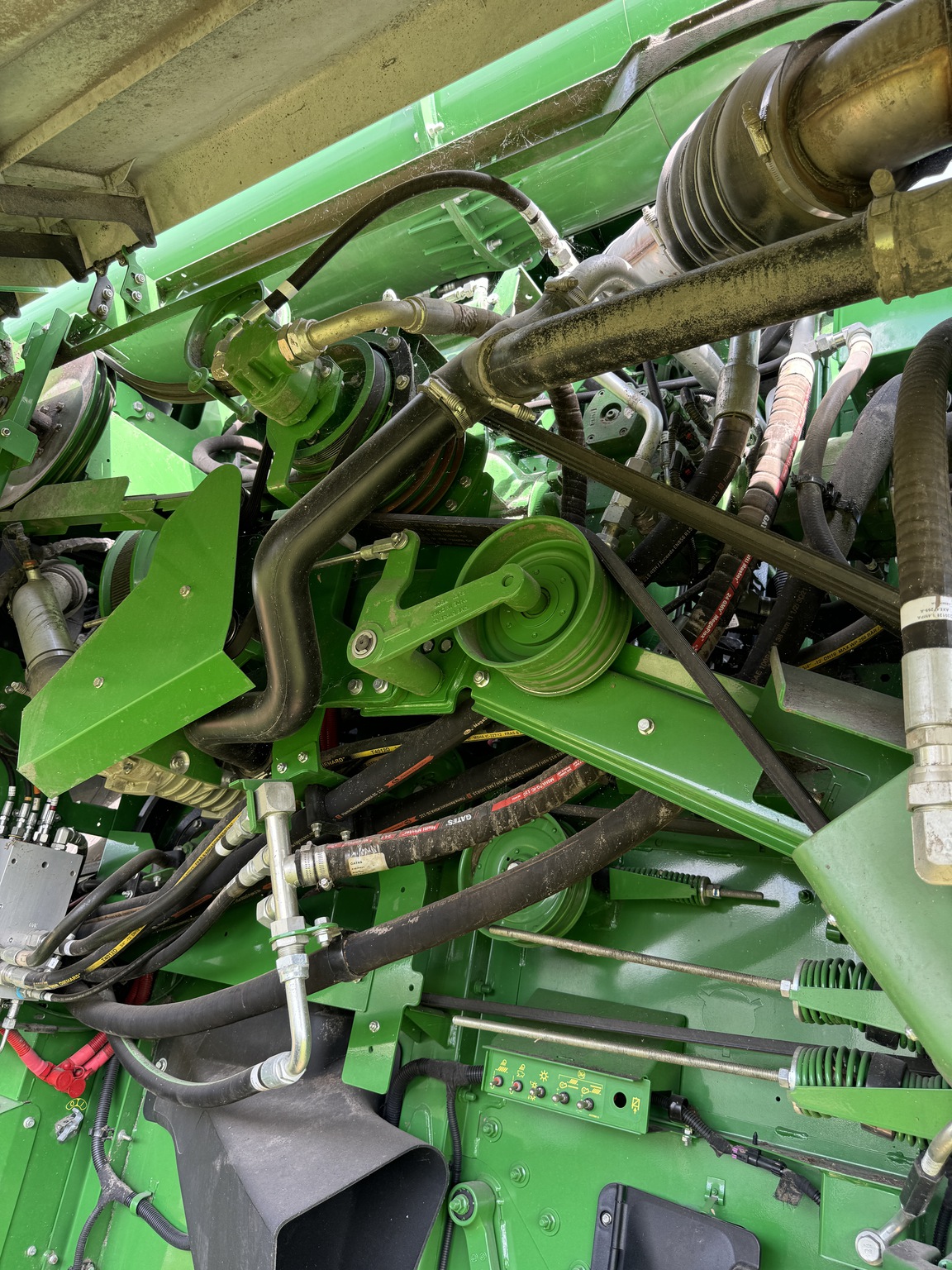  2022 John Deere S790 at Heritage Tractor in Mendota, IL