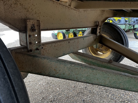  John Deere 714 - Photo19