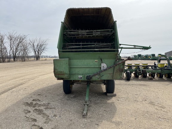  John Deere 714 - Photo2