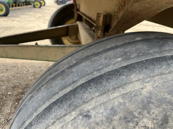  John Deere 714 - Photo13