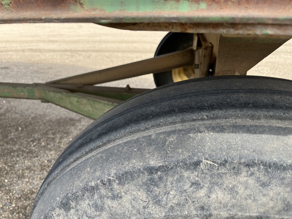  John Deere 714 - Photo18