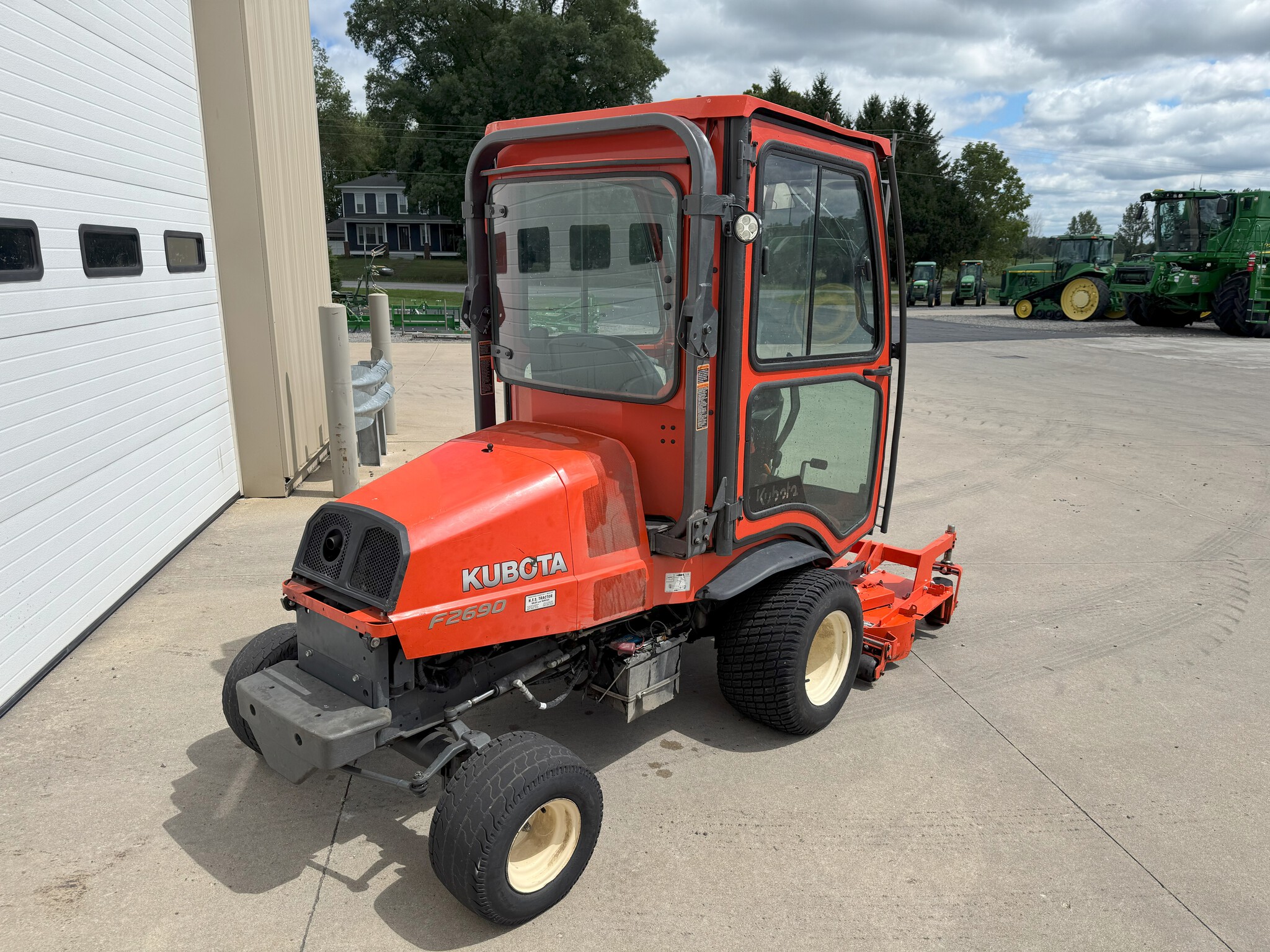 2017 Kubota F2690 Image 3
