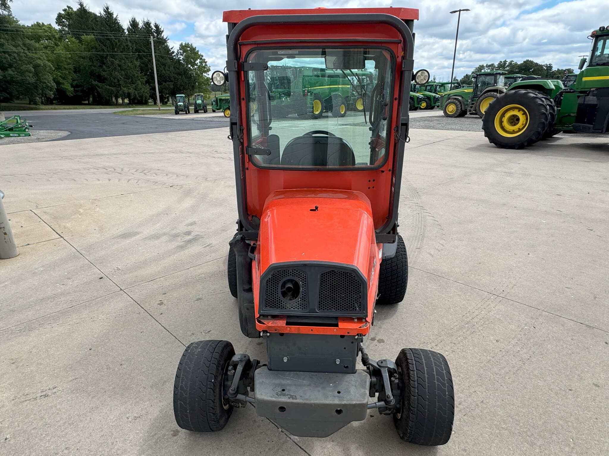 2017 Kubota F2690 Image 4