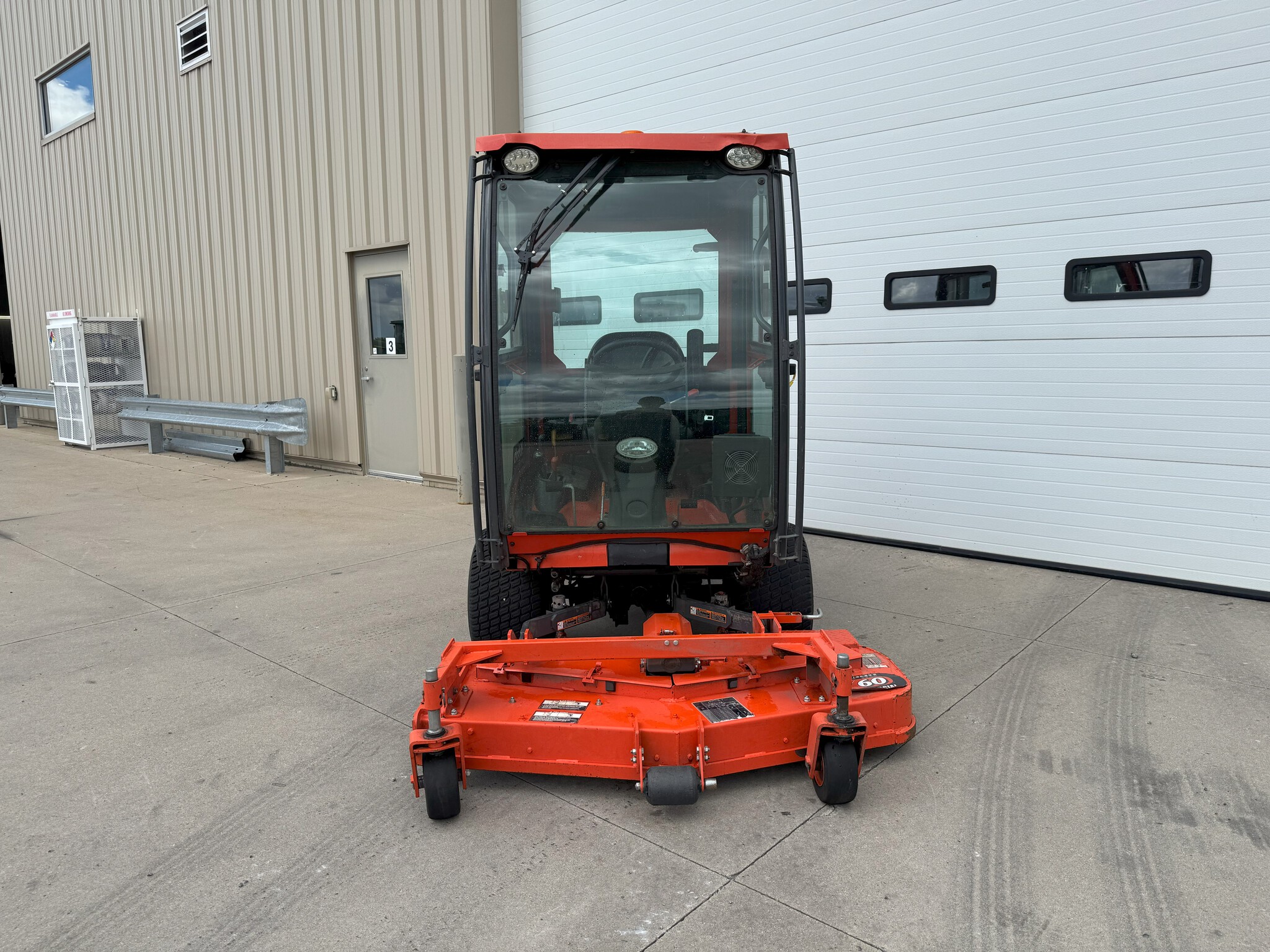 2017 Kubota F2690 Image 8