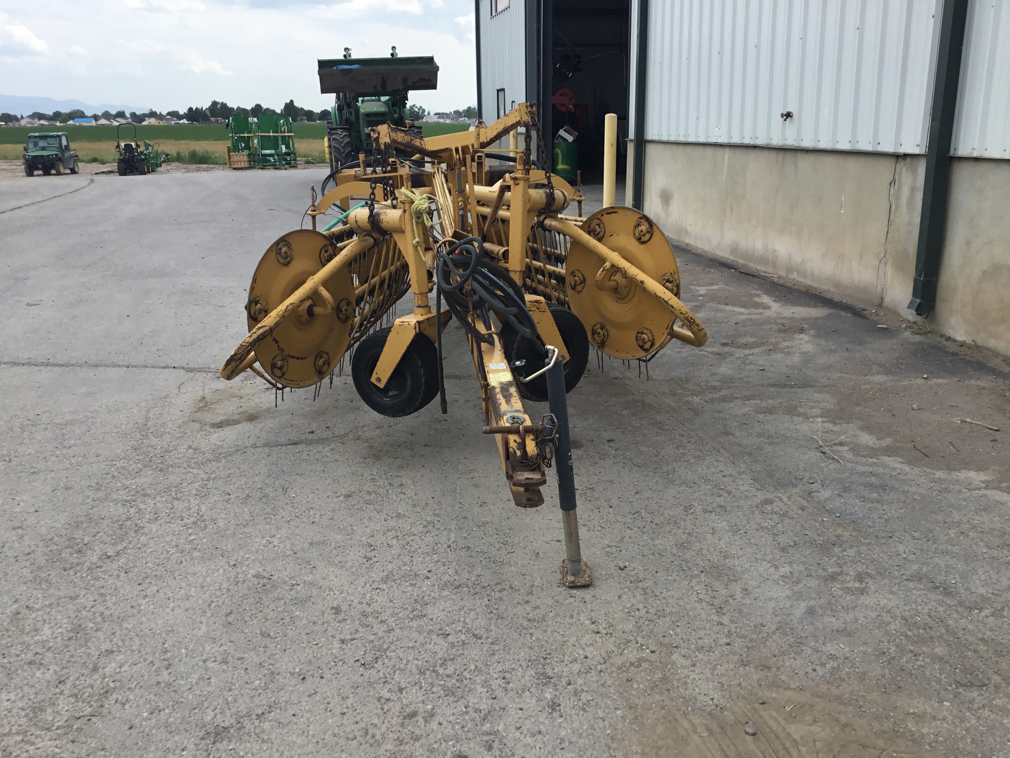 1995 Vermeer R23 Image 3