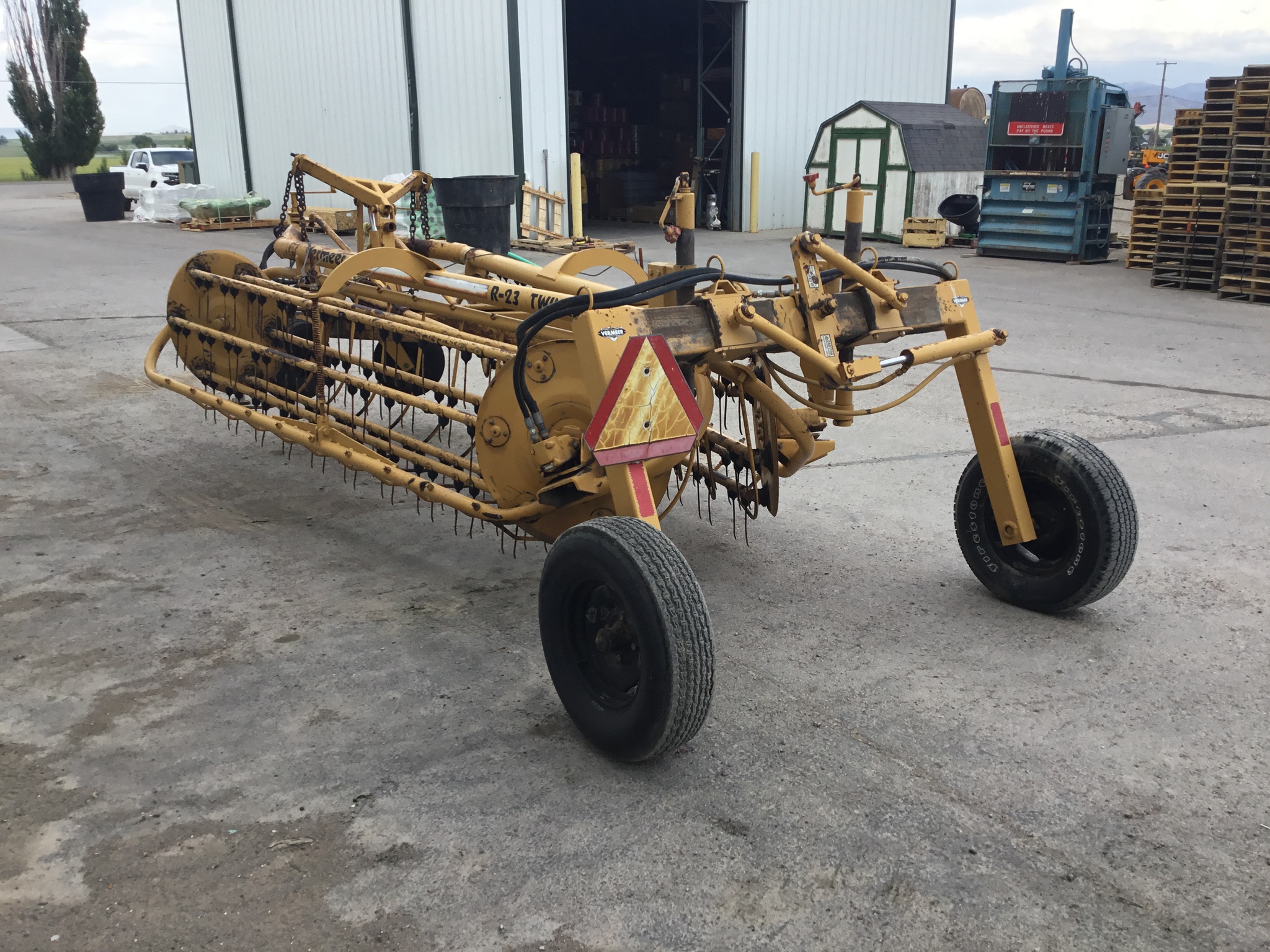 1995 Vermeer R23 Image 9