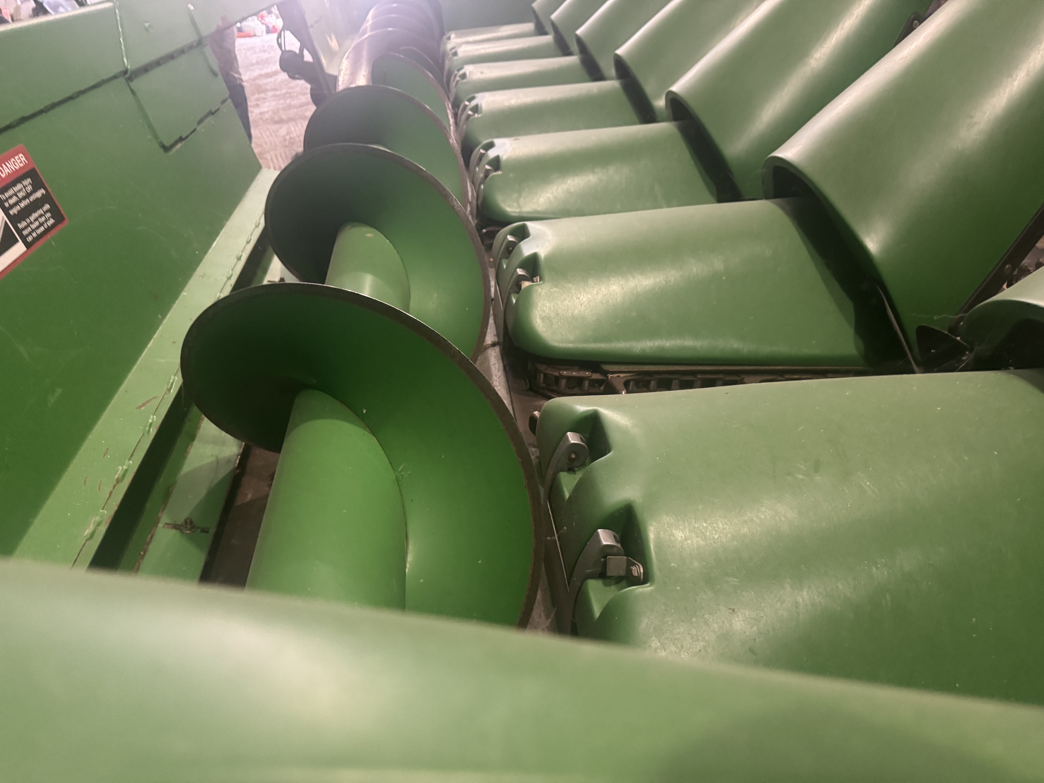 2008 John Deere 608C Image 6