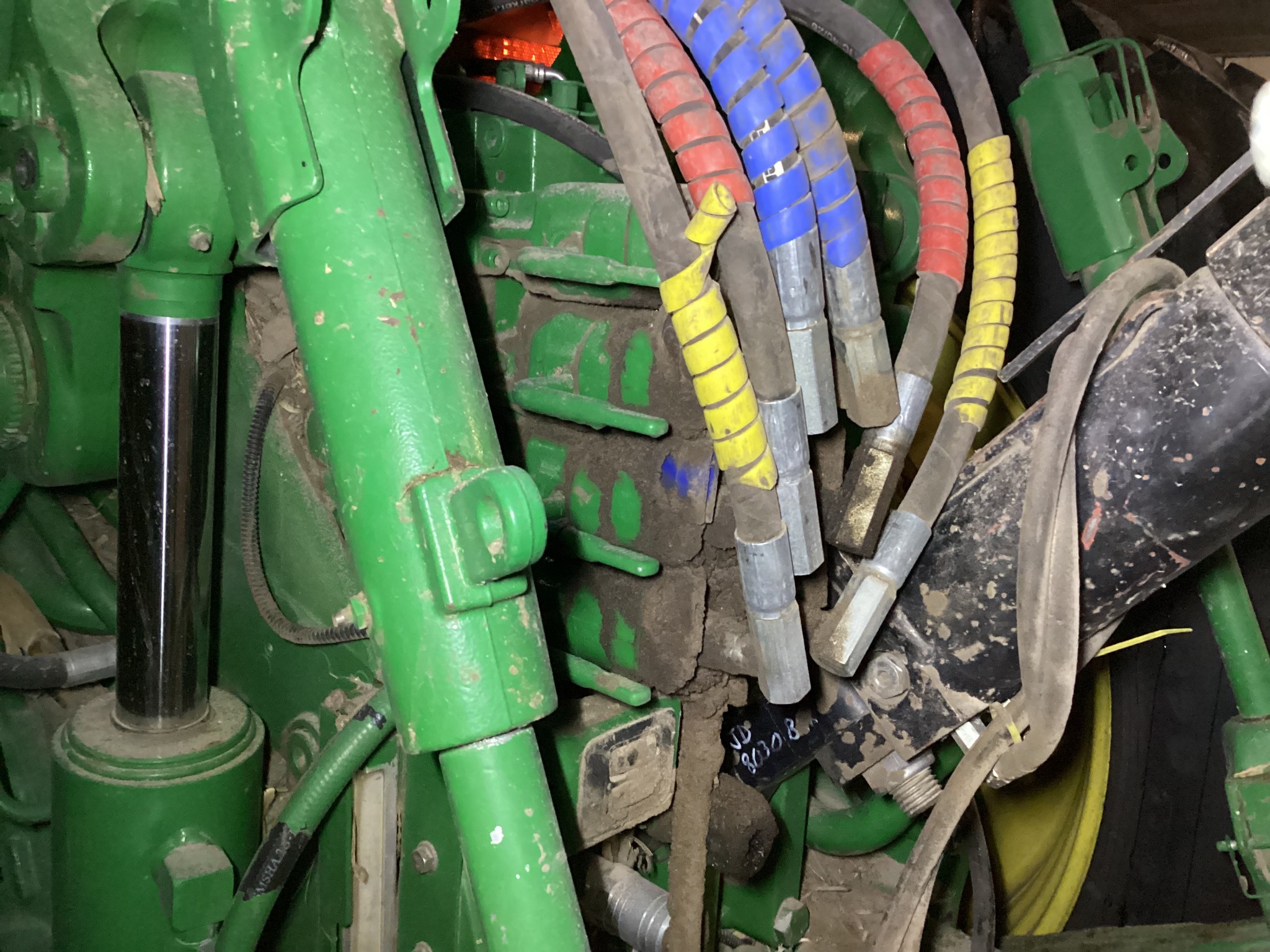 2012 John Deere 7260R Image 2