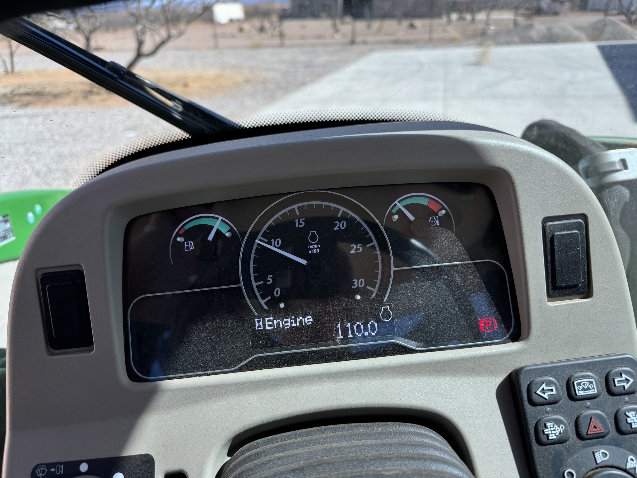 2022 John Deere 3046R Image 13