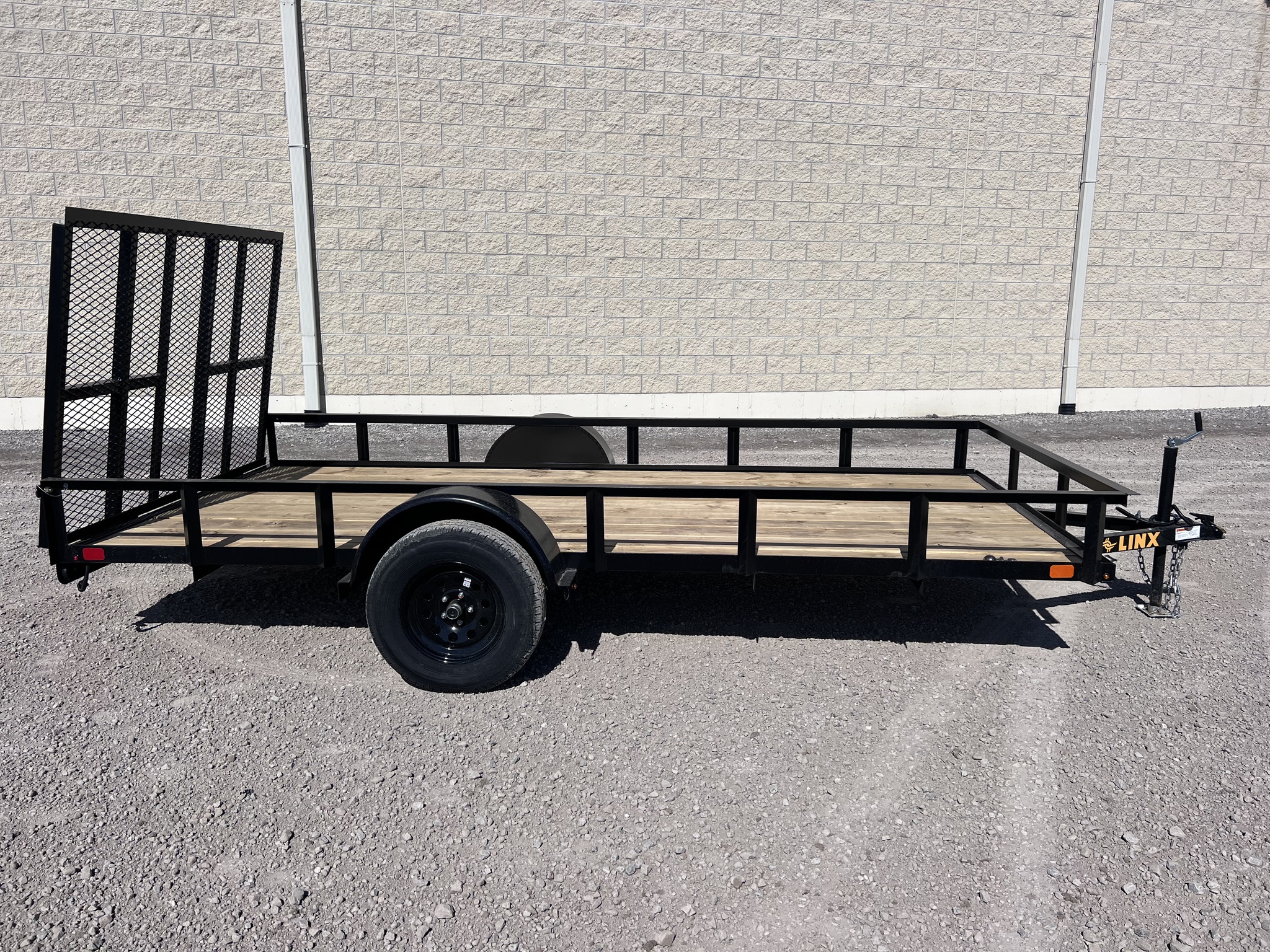 2025 Linx UT357712T Image 1