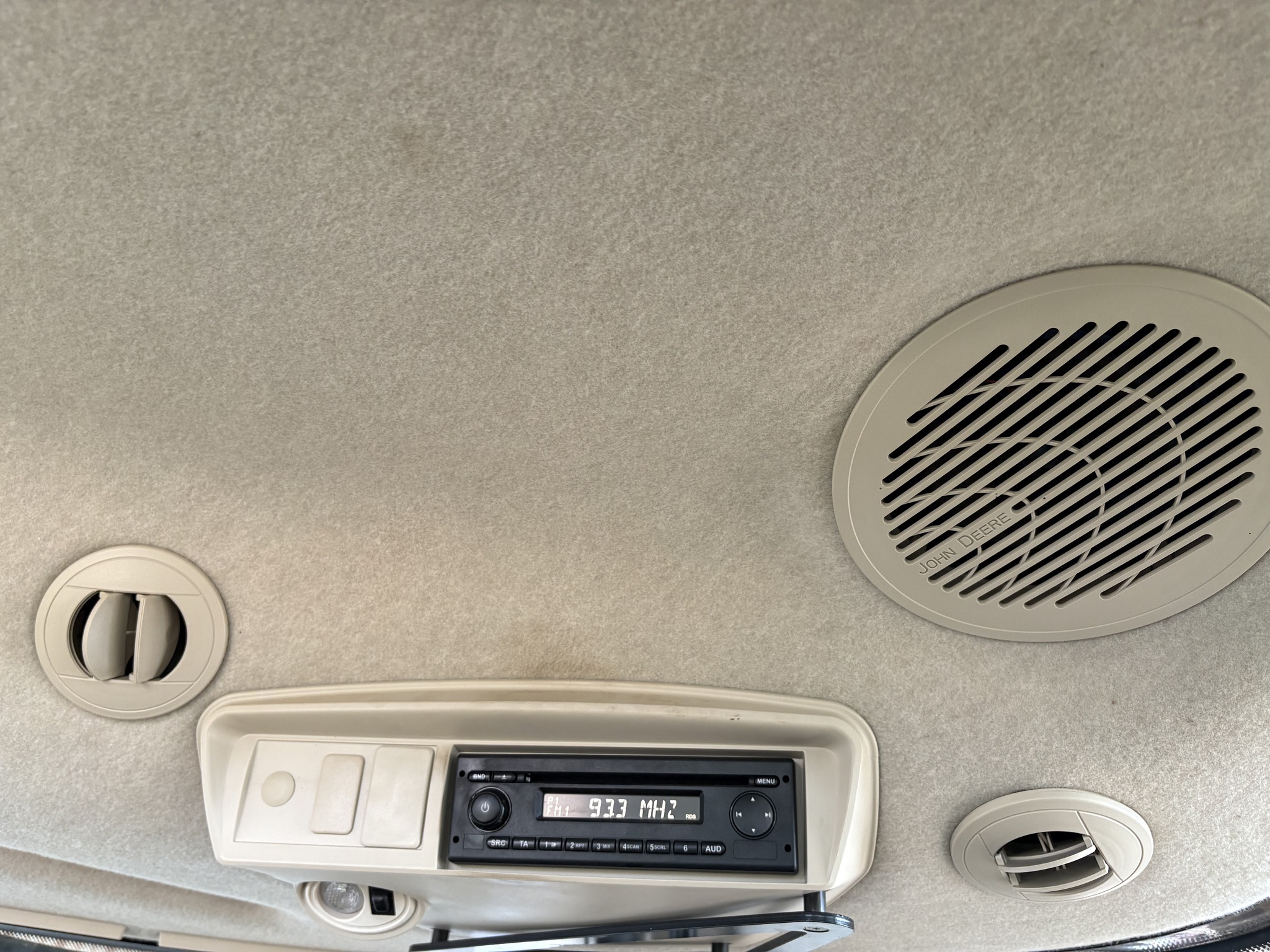 2015 John Deere W260 Image 22