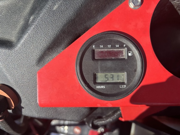 Used 2021 Gravely Pro-Turn 672 Zero Turn Mowers at Koenig Equipment in Lebanon, OH - Photo9