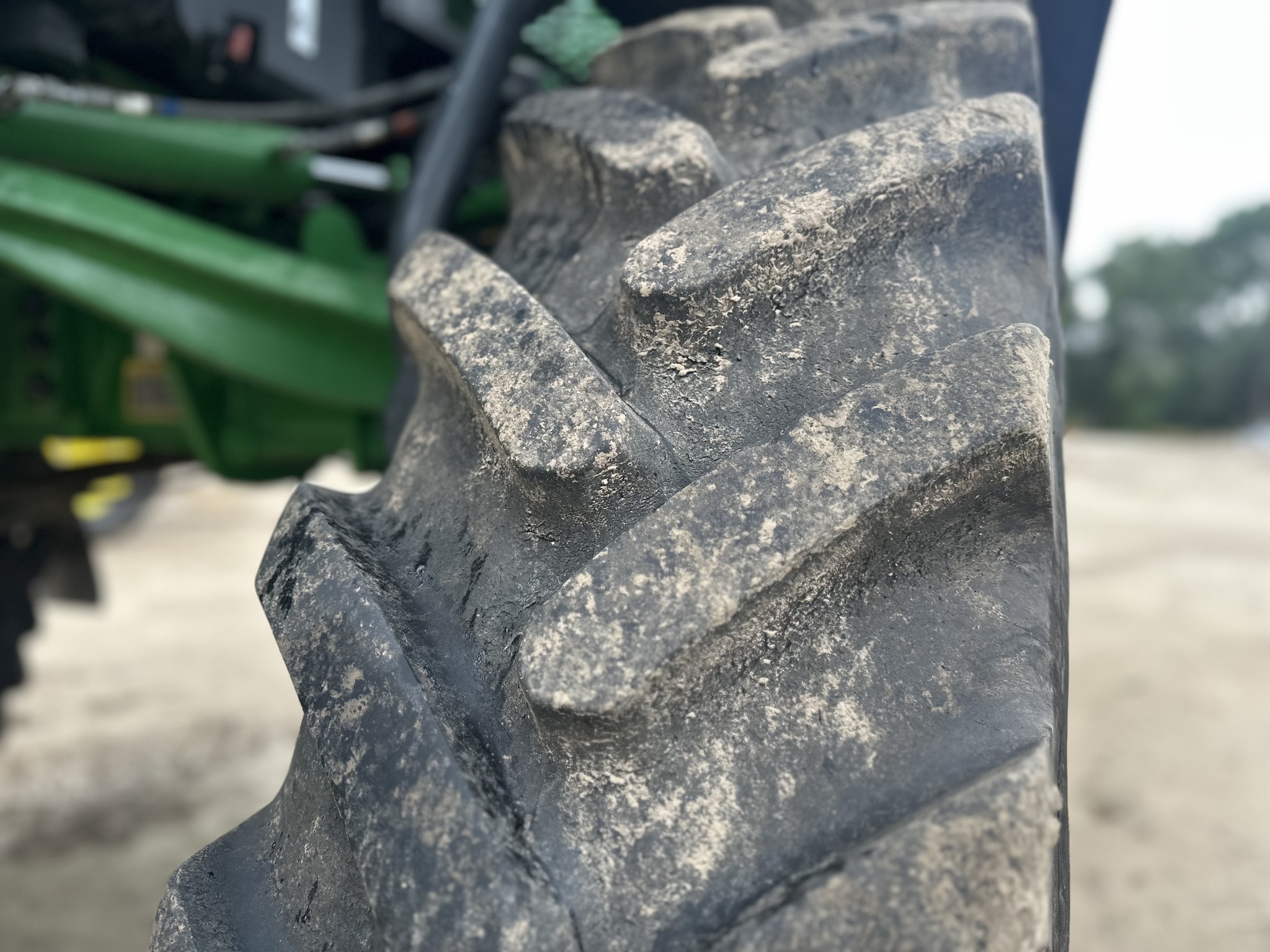 2025 John Deere 616R Image 4