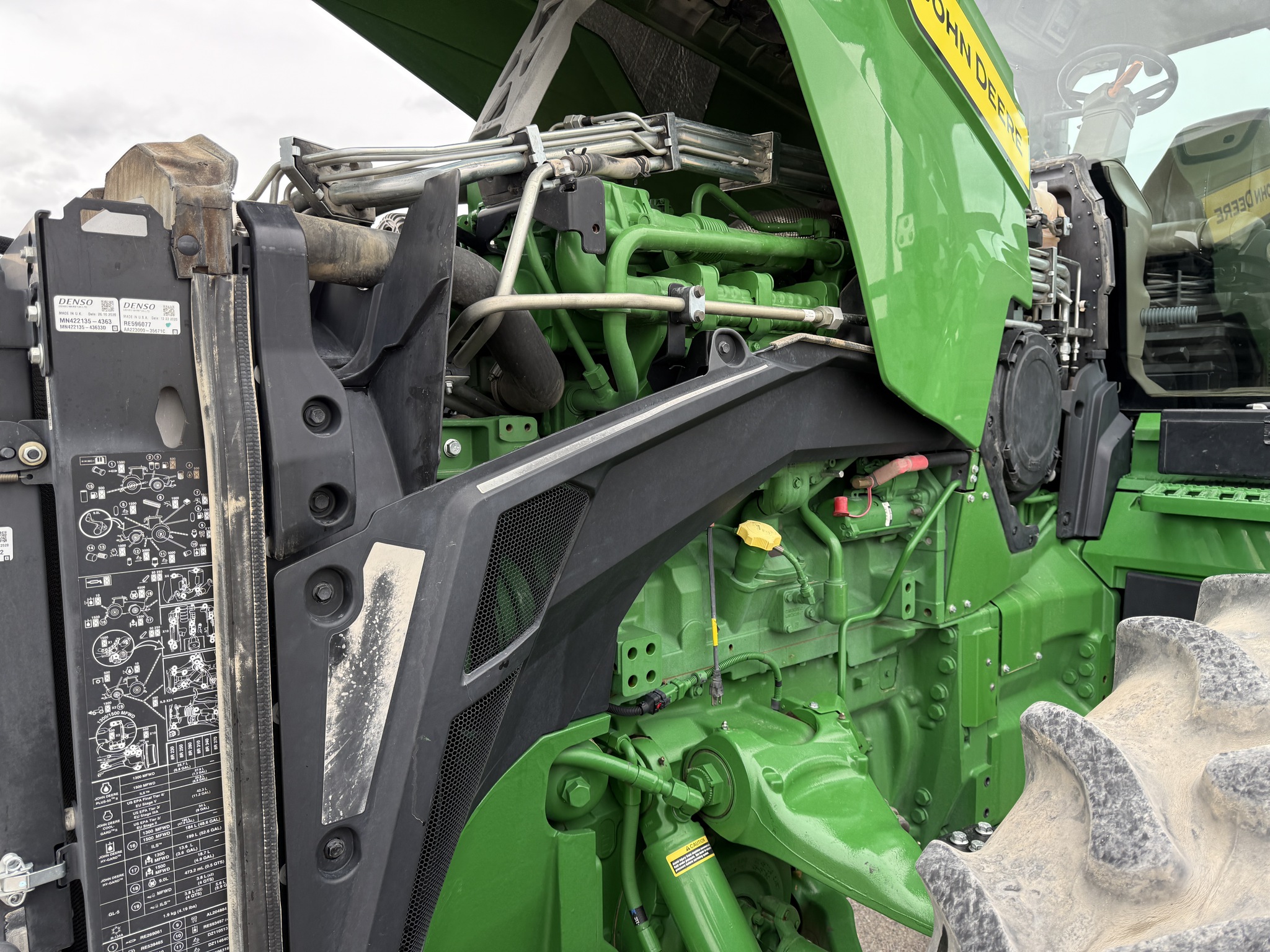 2021 John Deere 8R 280 Image 40