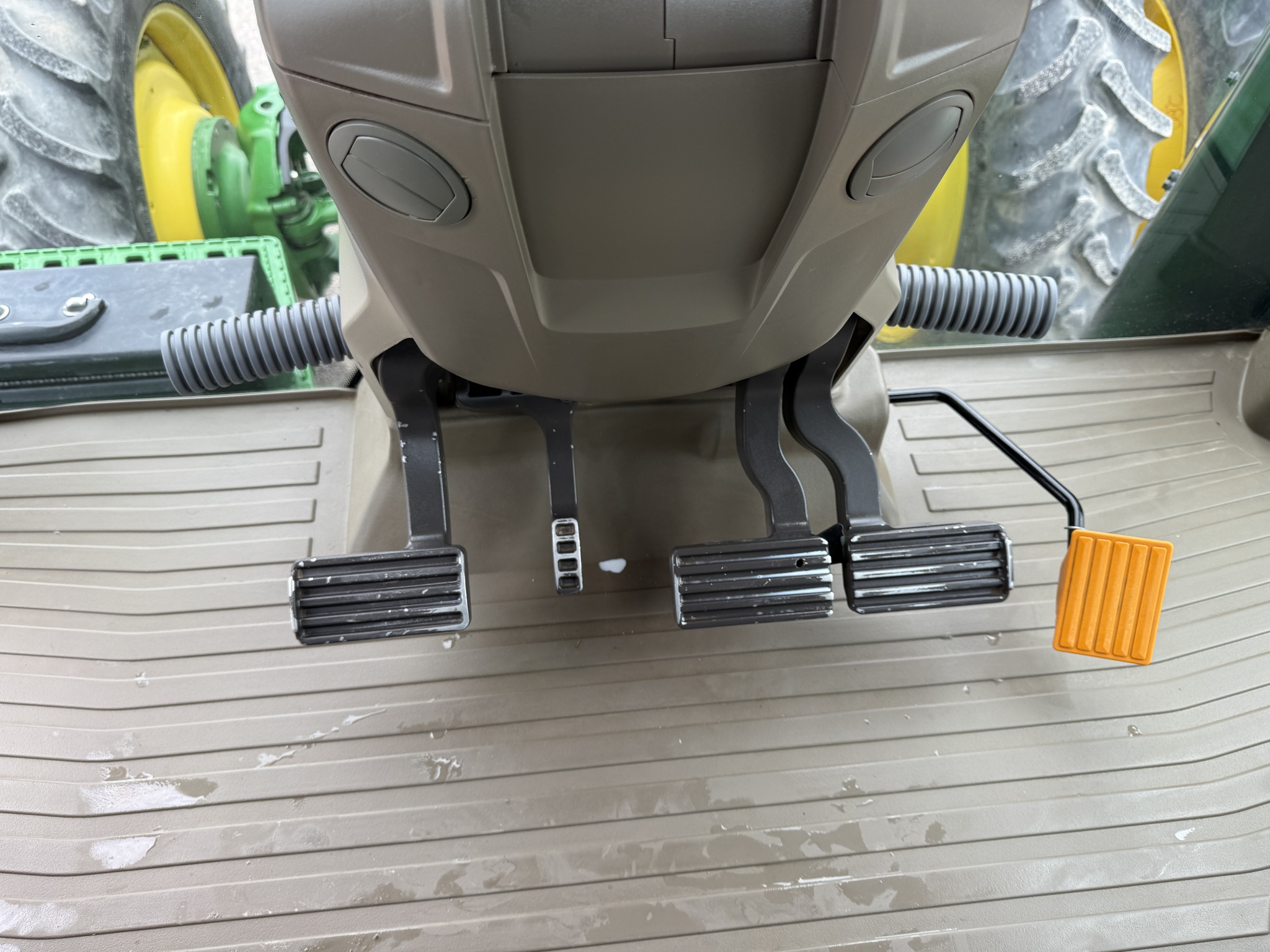 2021 John Deere 8R 280 Image 12