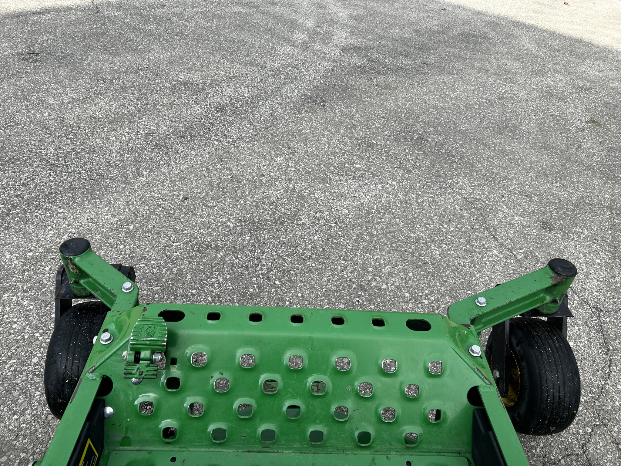 2019 John Deere Z970R Image 10