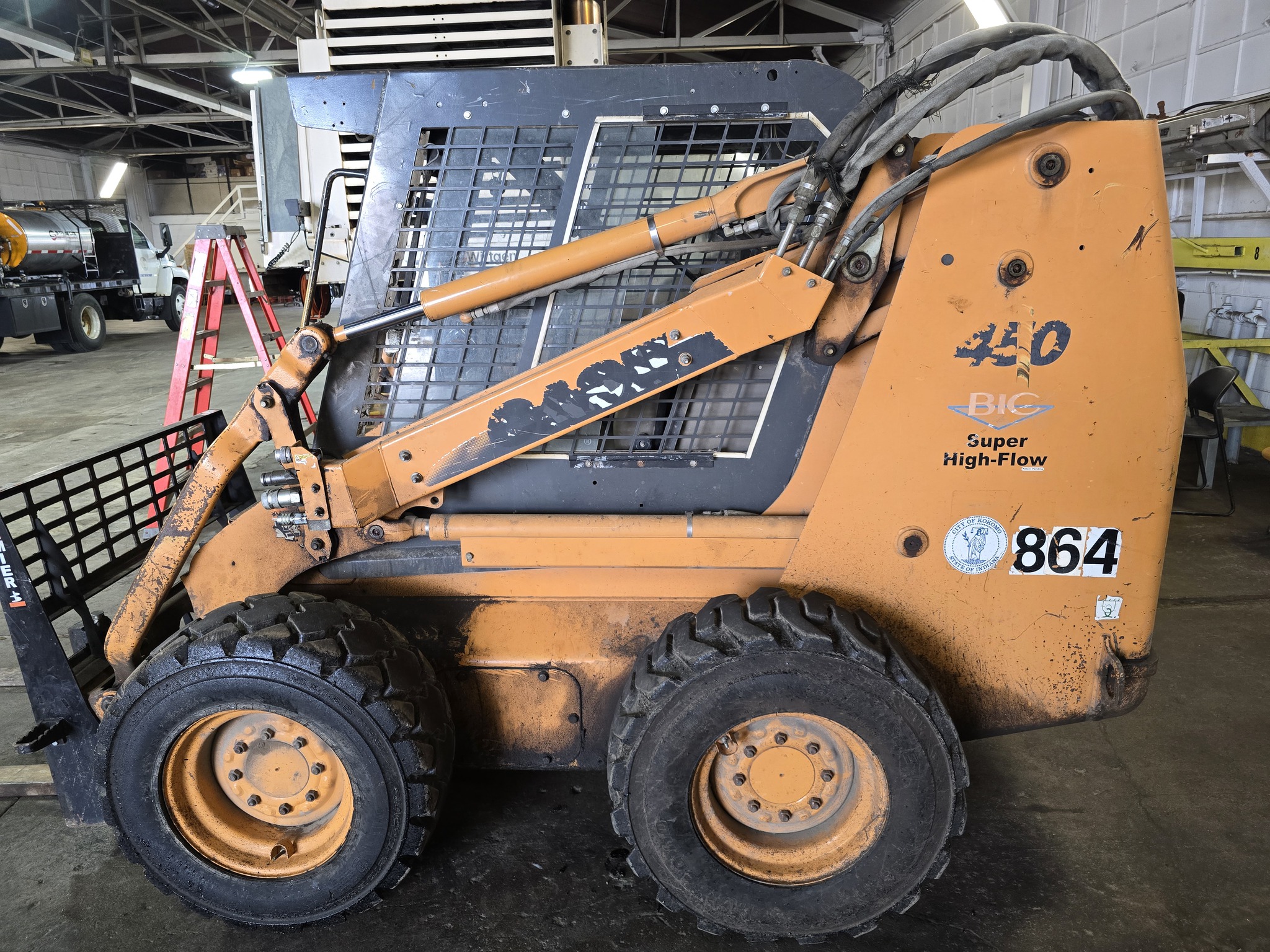 2007 Case 450 Image 5