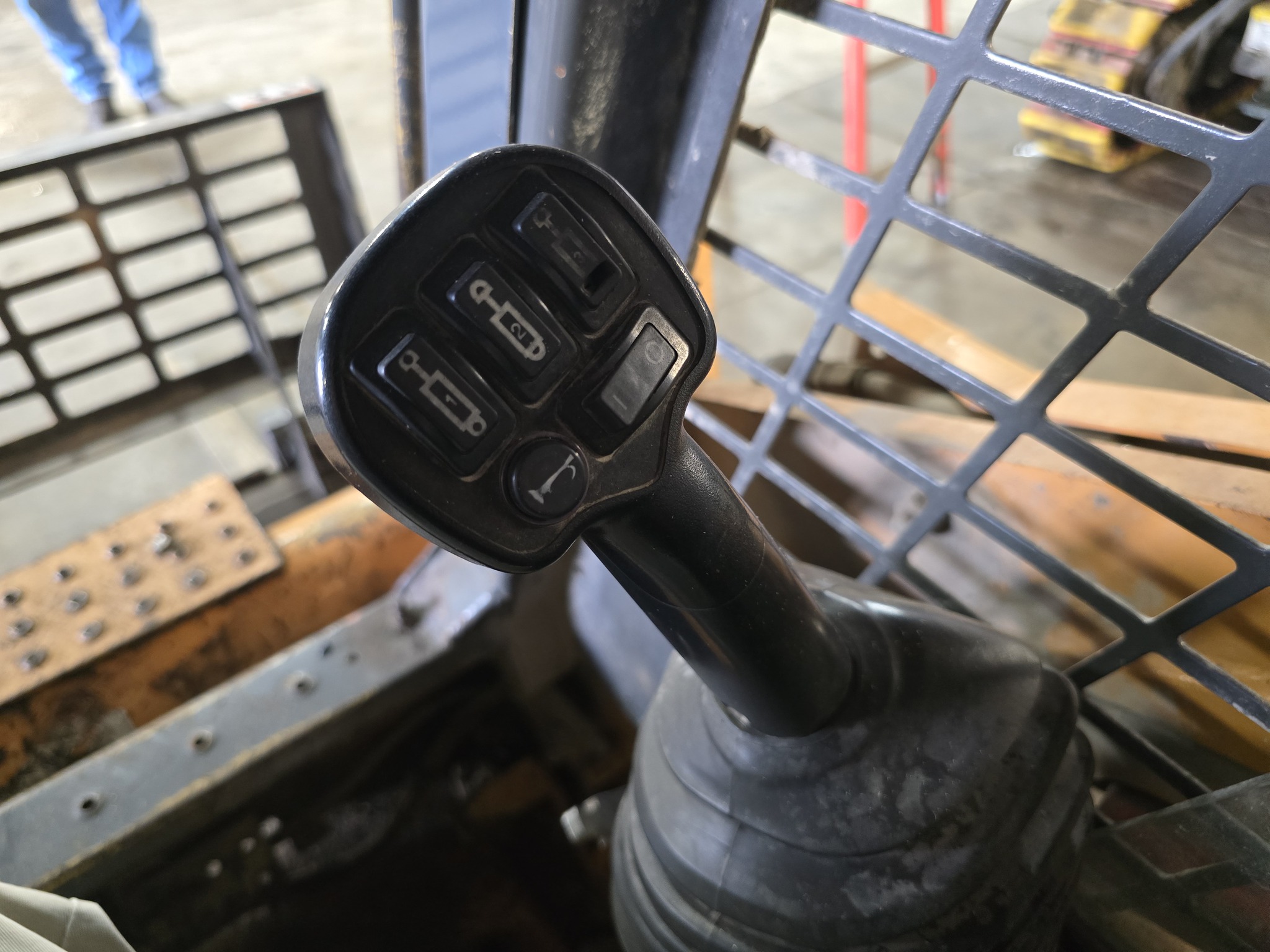 2007 Case 450 Image 17