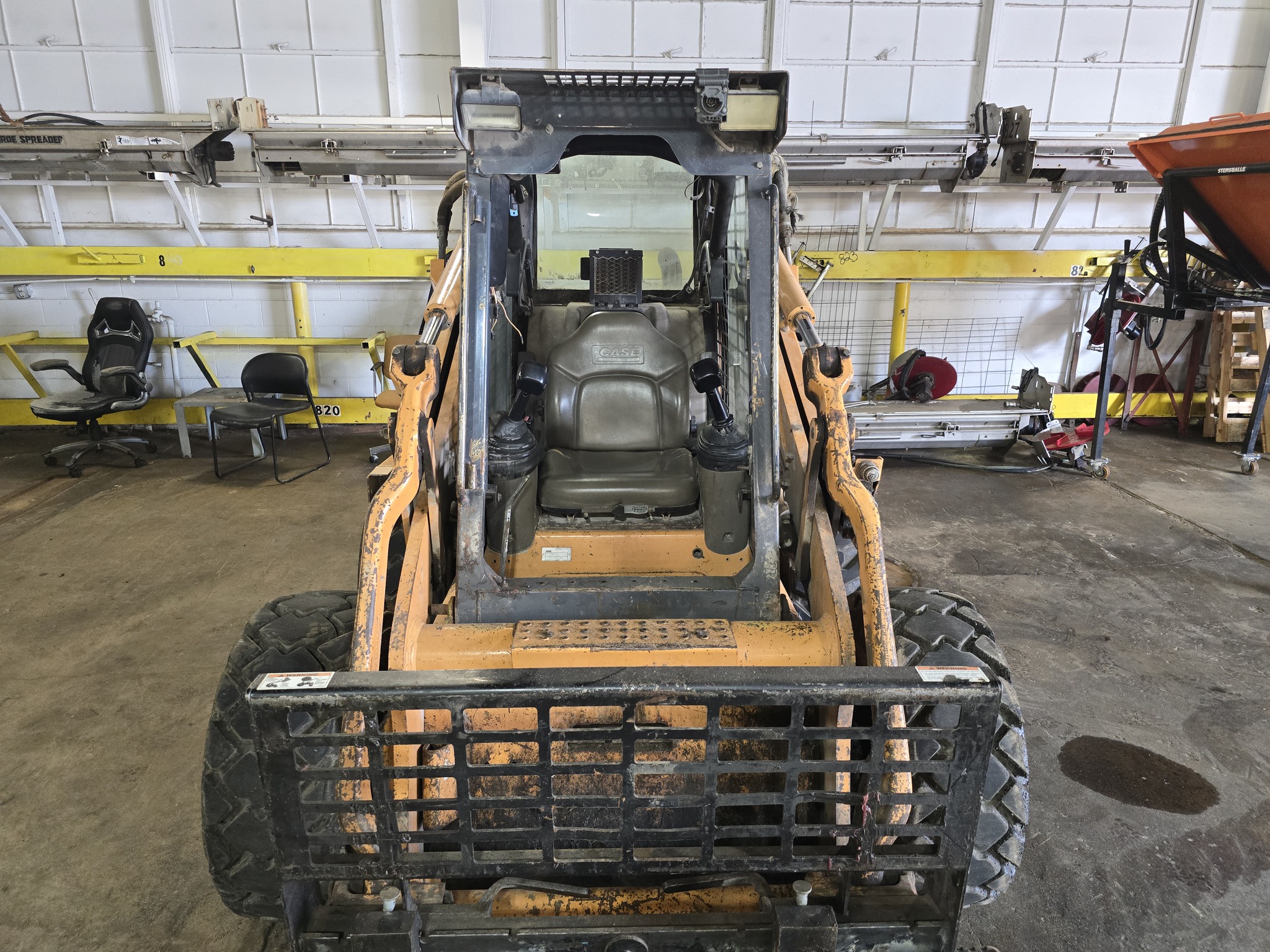 2007 Case 450 Image 2