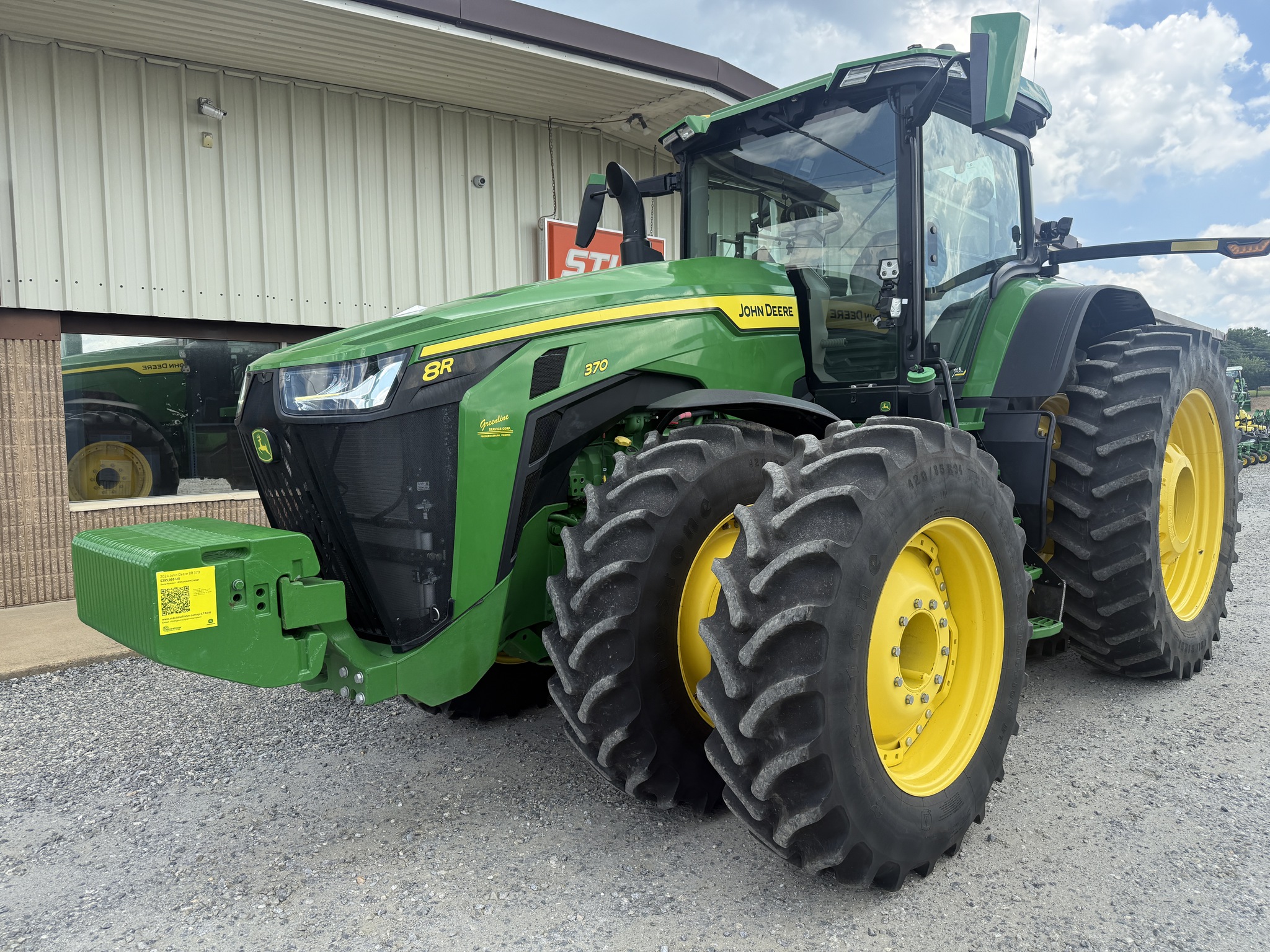 2024 John Deere 8R 370 Image 2