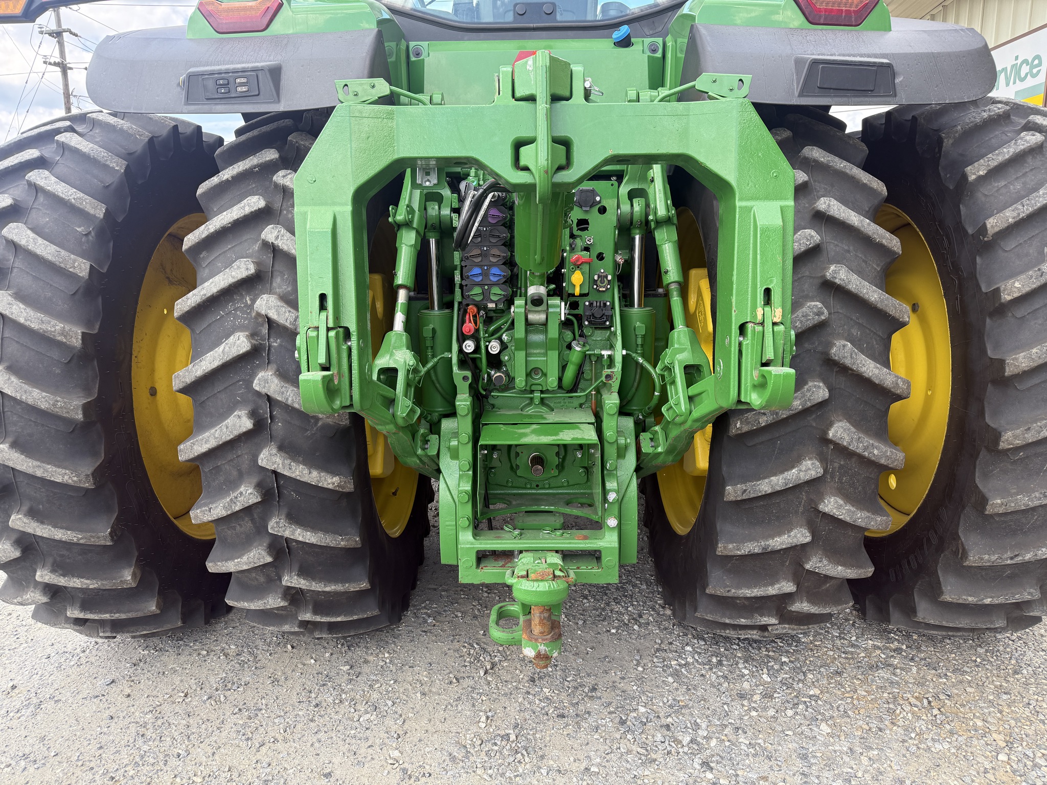 2024 John Deere 8R 370 Image 6