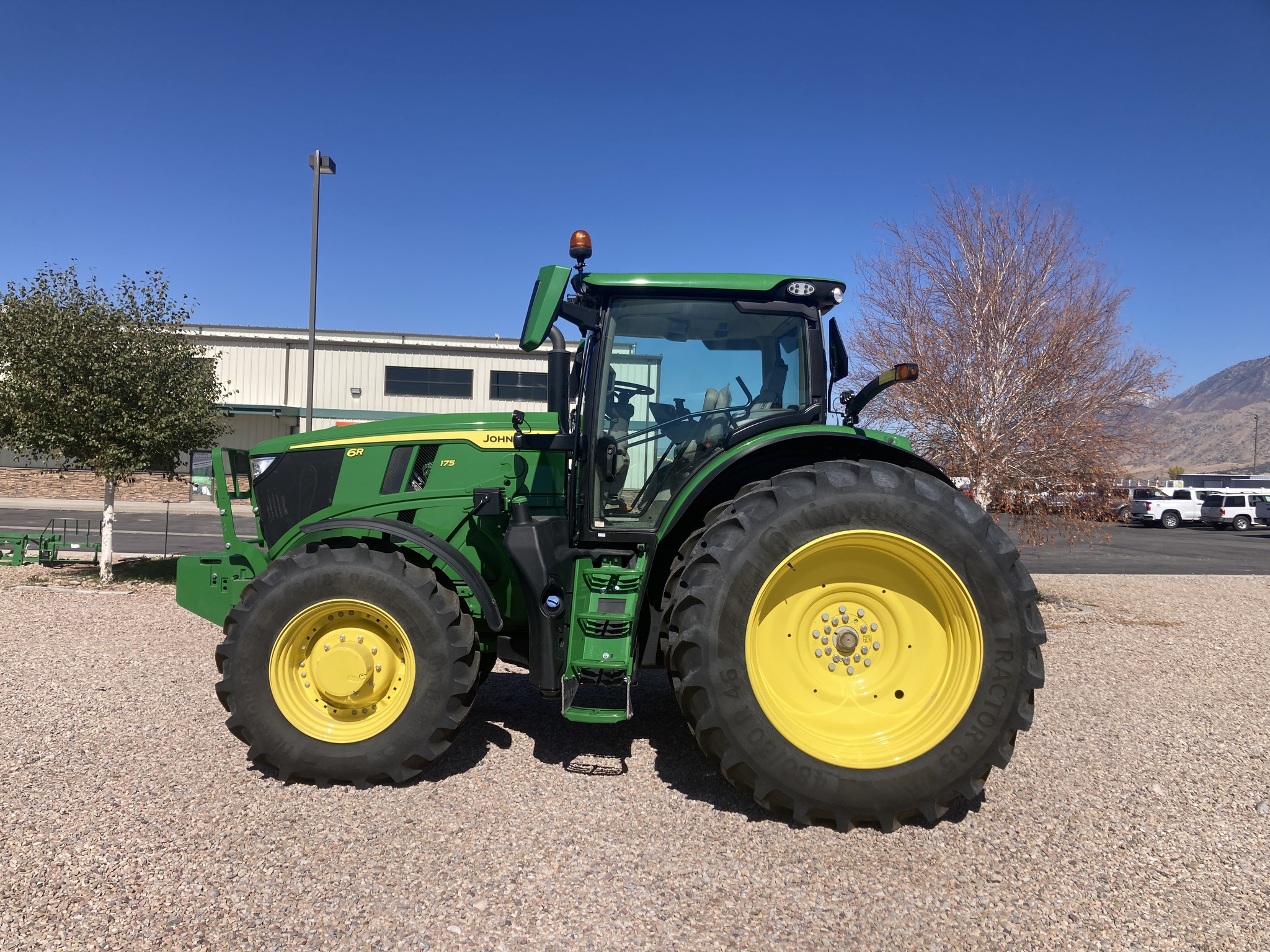 2024 John Deere 6R 175 Image 2