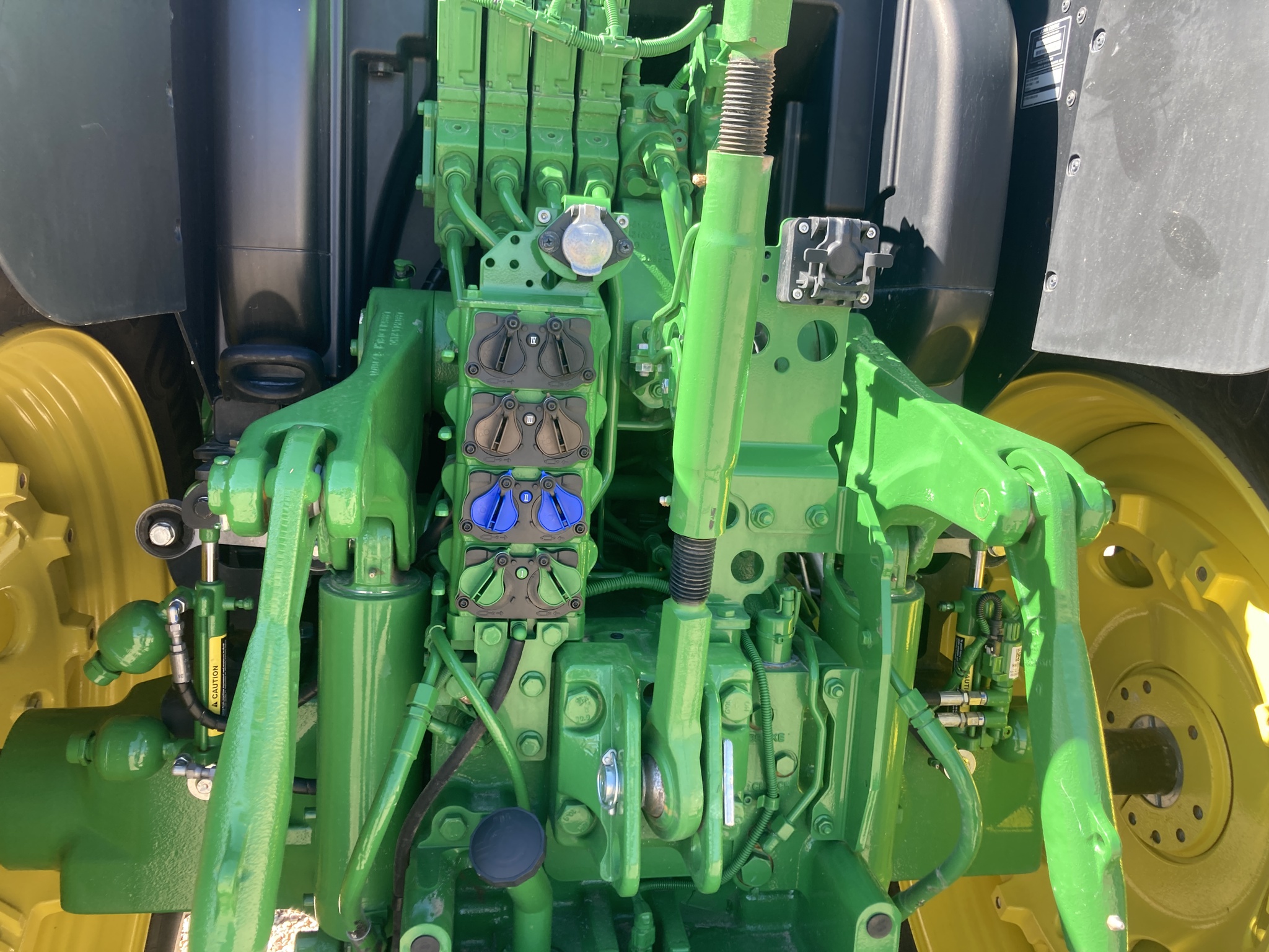 2024 John Deere 6R 175 Image 11