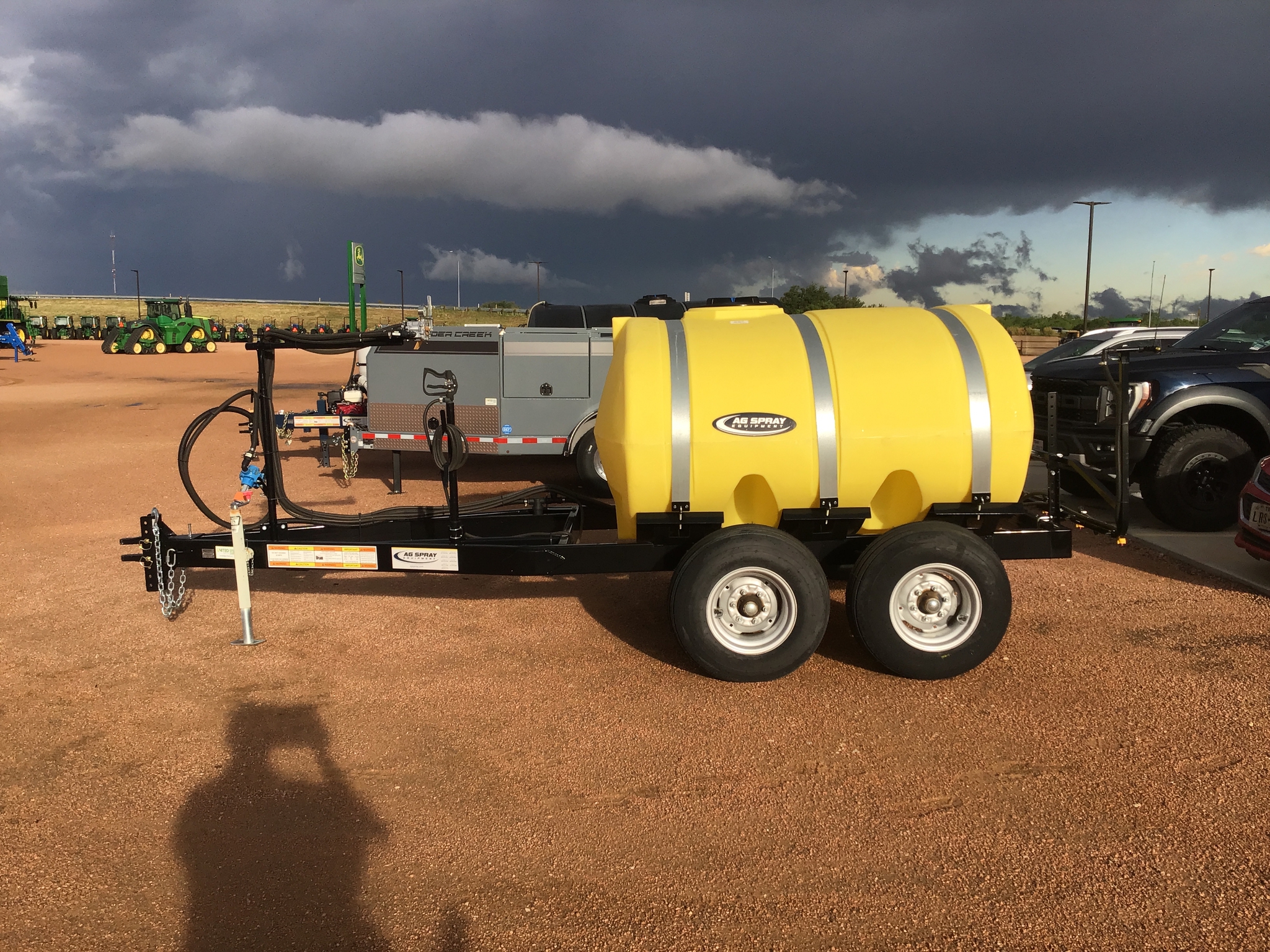 2024 Ag Spray 1000 LH Image 1
