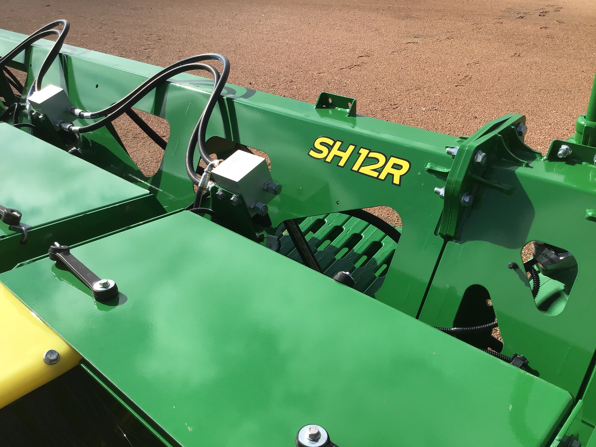 2023 John Deere SH12R Image 8