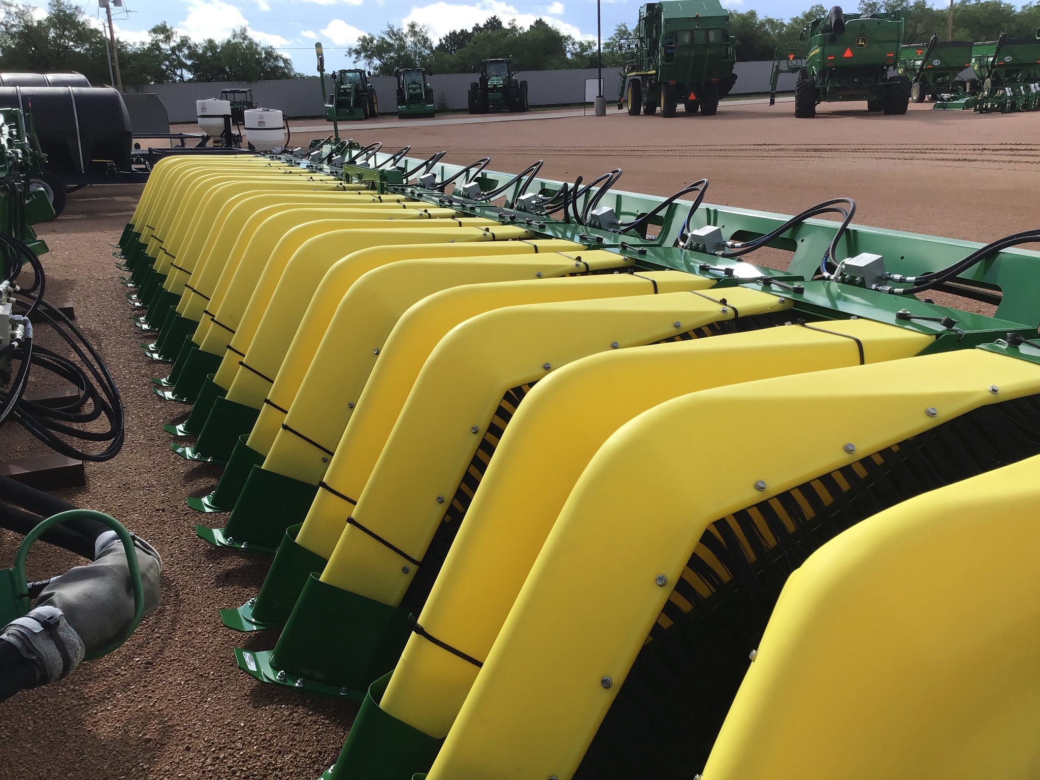 2023 John Deere SH12R Image 3