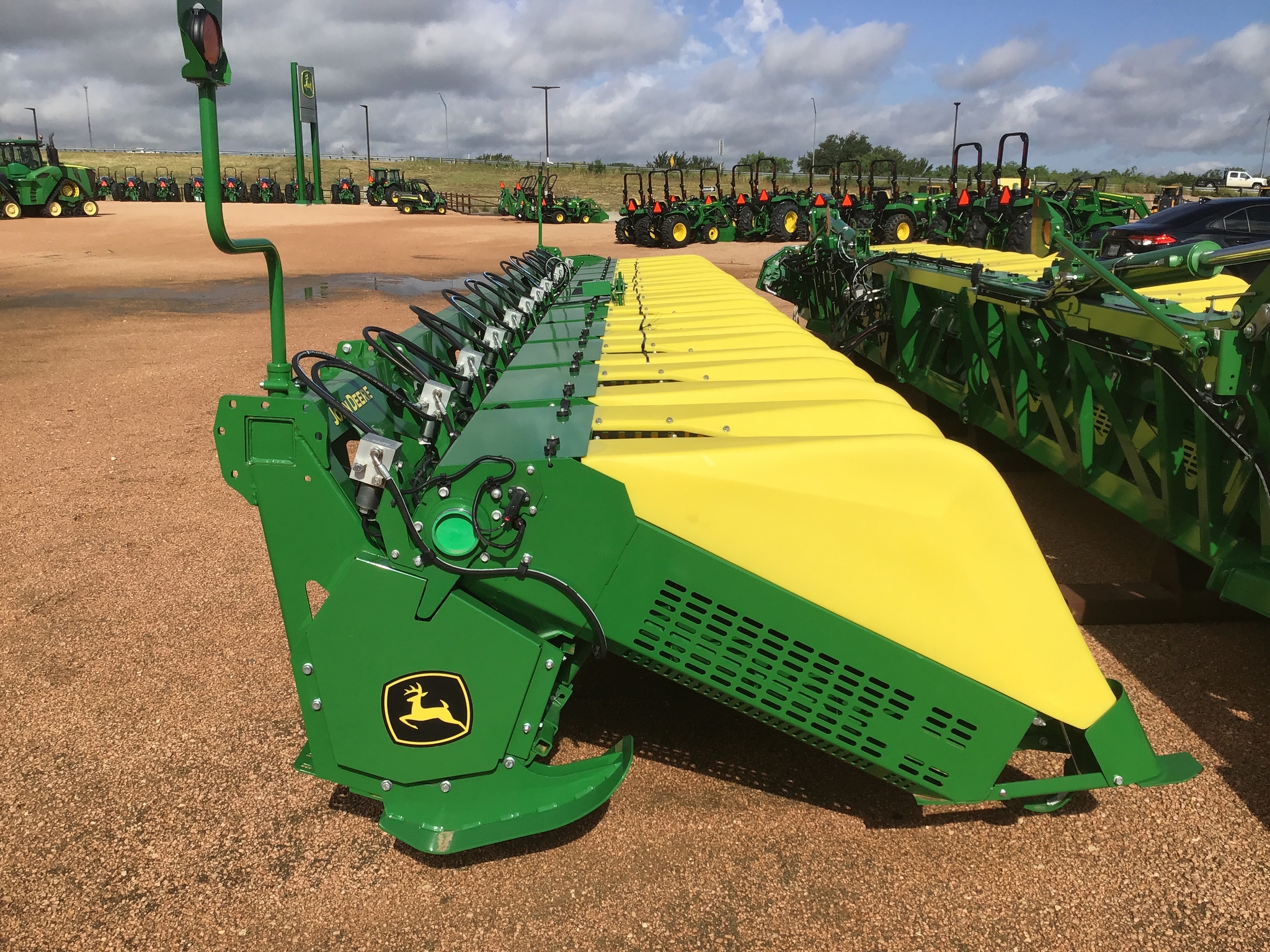 2023 John Deere SH12R Image 2