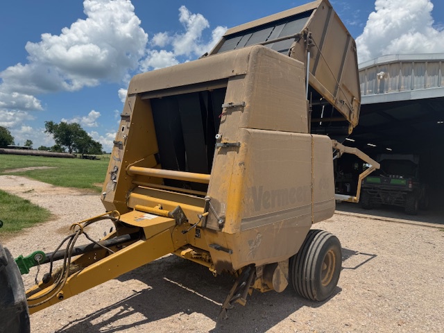 Vermeer 605M Image 3