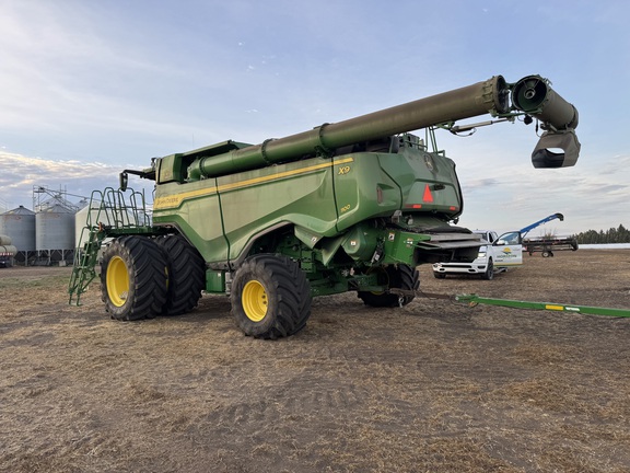 Used 2022 John Deere X9 1100 Combines at Horizon Ag & Turf in Edmonton West, AB - Photo7