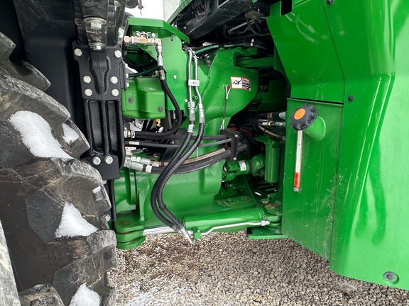 2025 John-Deere 9R 440