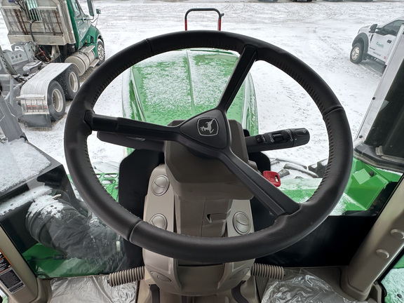 2025 John-Deere 9R 440